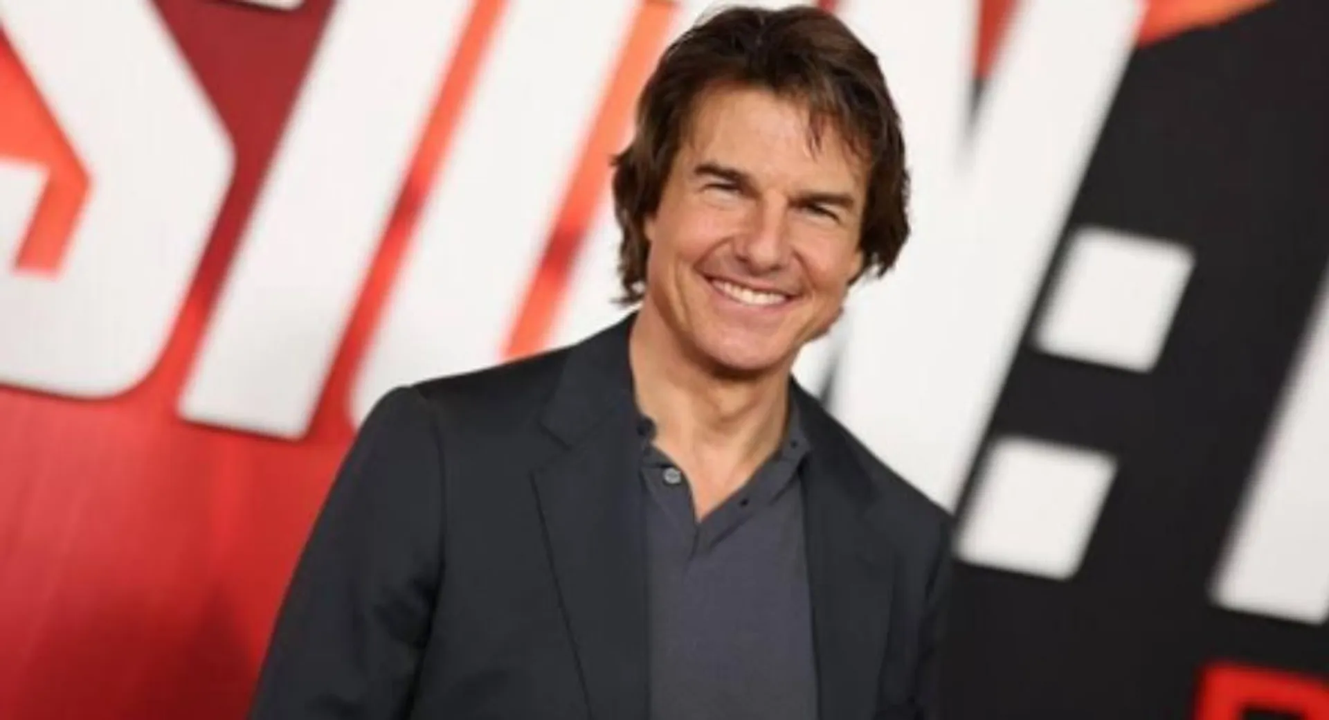 TOM CRUISE