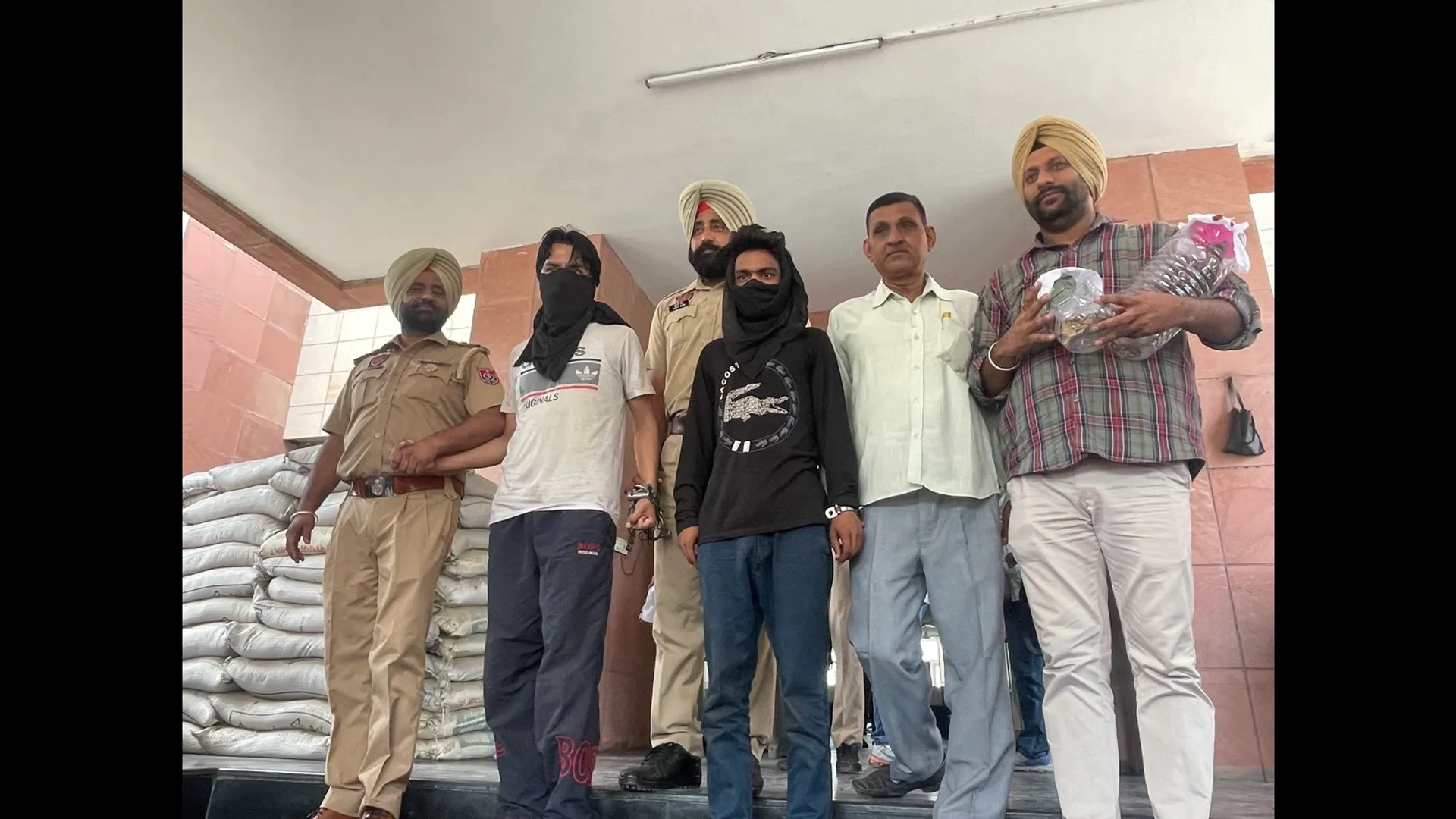 The-Dera-Bassi-police