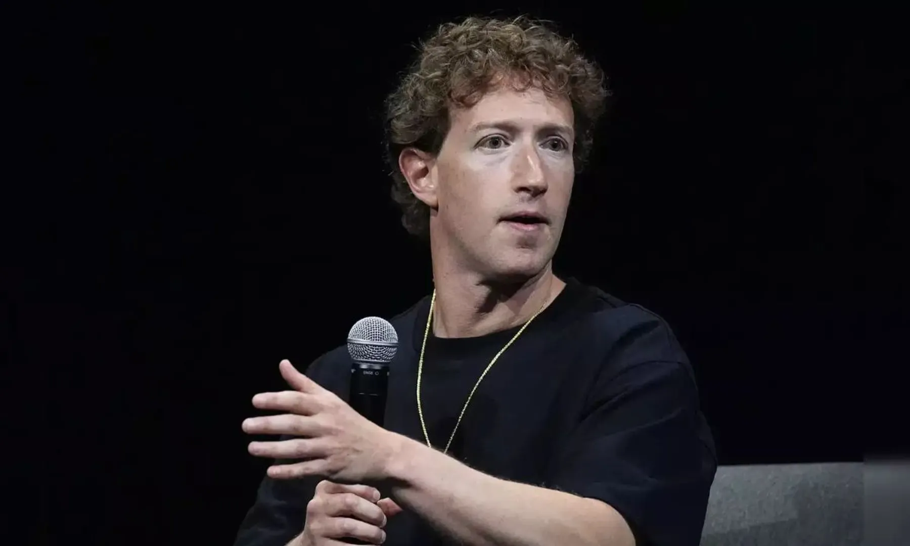 Zuckerberg claims Biden officials would 'scream' at Facebook to remove COVID posts