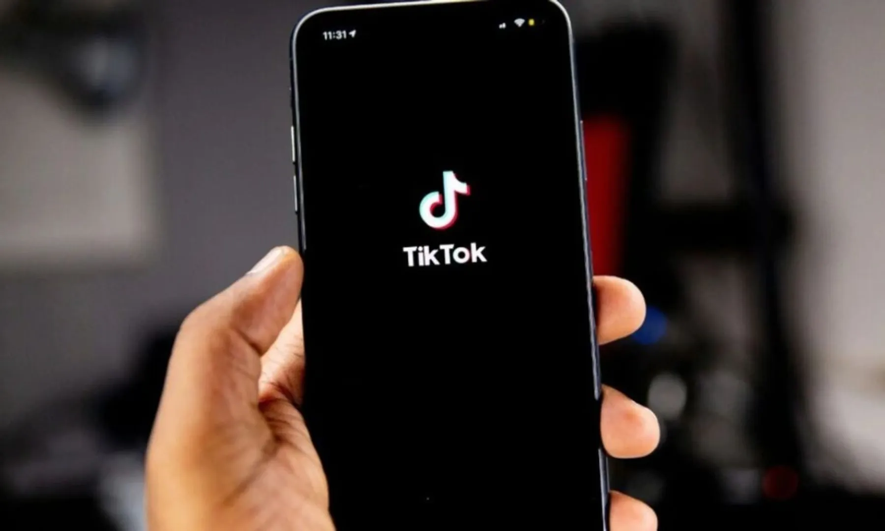 Rs 43 crore for TikTok-installed phones US users go to extremes