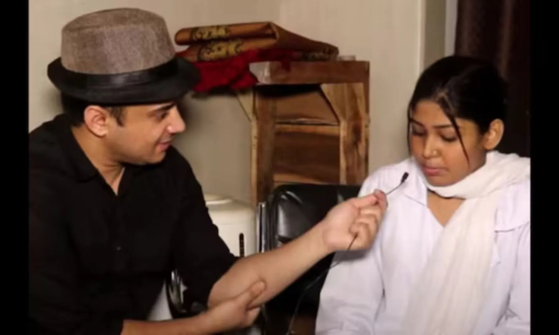 They apply make-up, then go begging in luxury cars' Newlywed doctor finds husband's family earn from begging