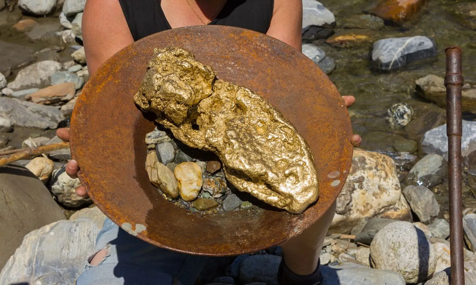 Pakistan finds gold worth ₹80,000 crore in Indus River – Here’s how