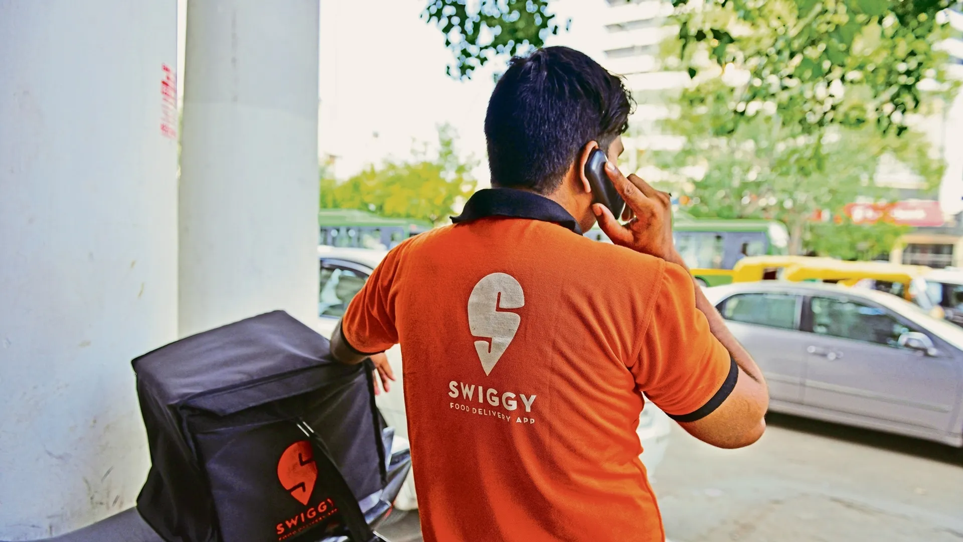'Delivery partner took the order and ran away': Swiggy support informs customer