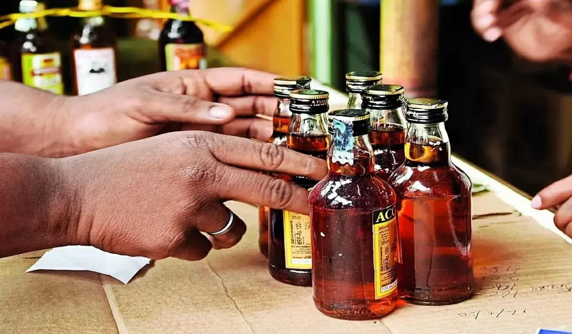 AAP alleges UP's 1+1 liquor offer is meant to promote alcoholism 