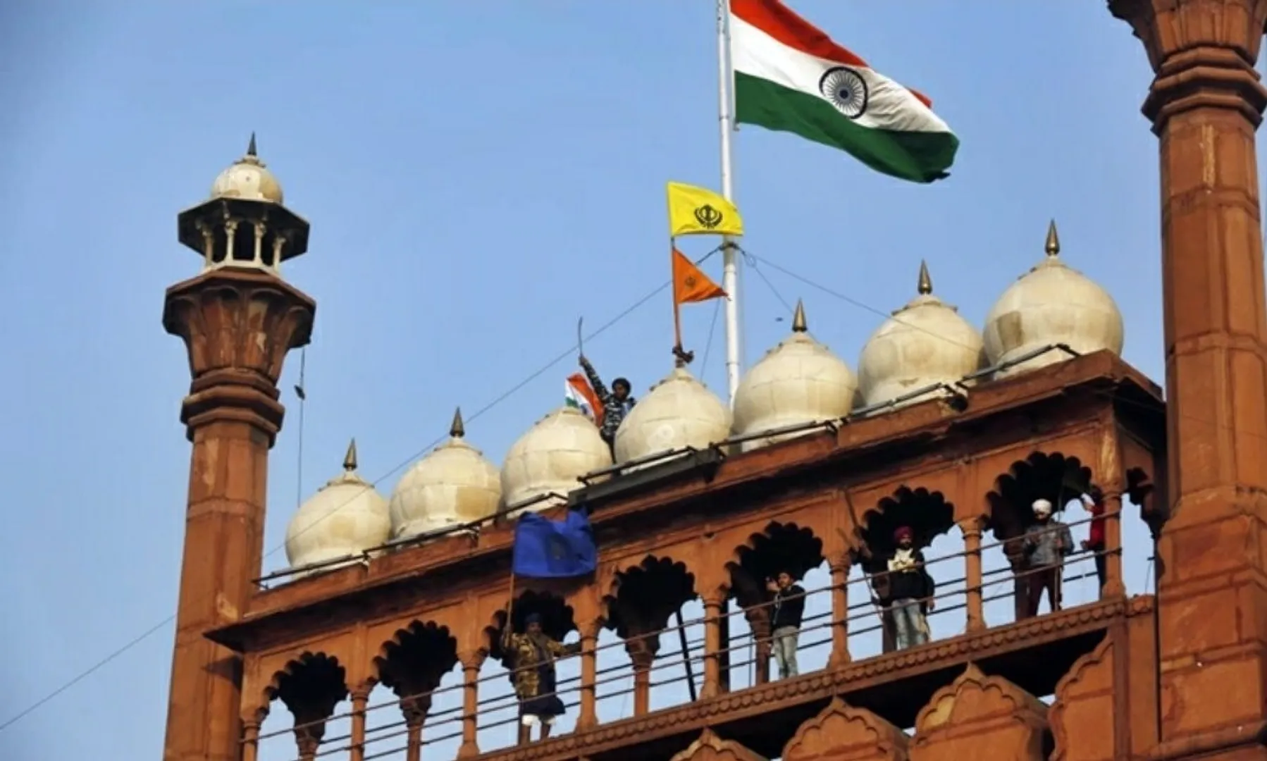 Families of rioters who waved swords and hoisted Separatist Flags at Red Fort honoured by Sikhs at Golden Temple event