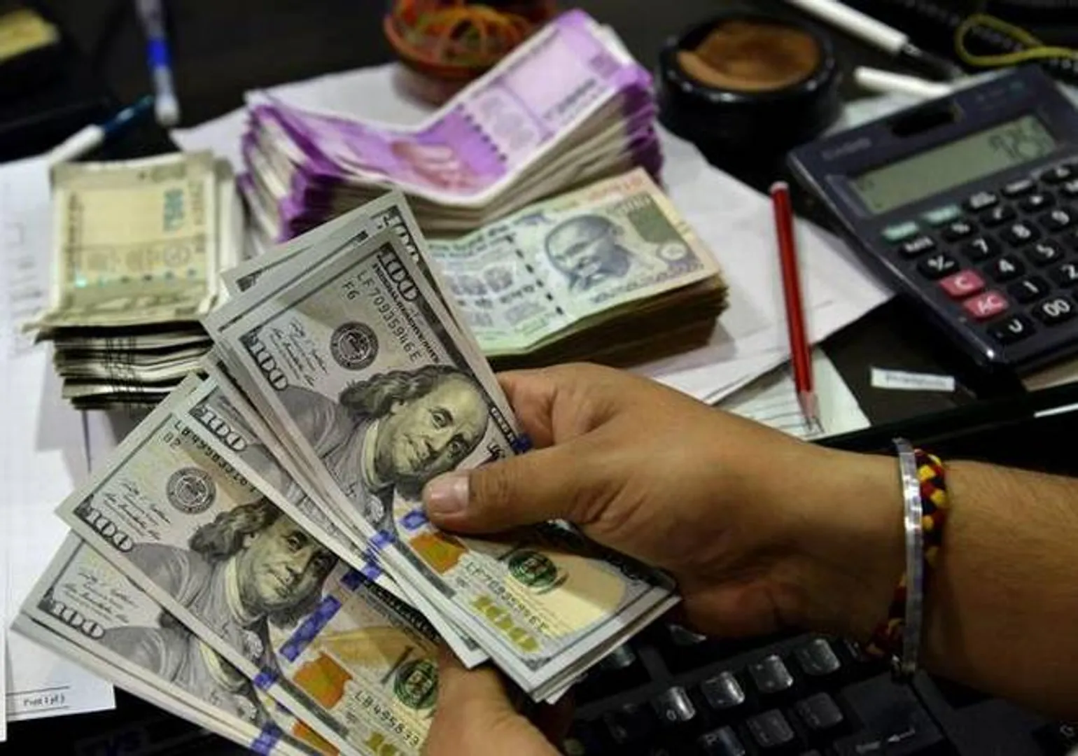Indian rupee falls to an all-time low, stock market faces severe crash amid western sanctions against Russia