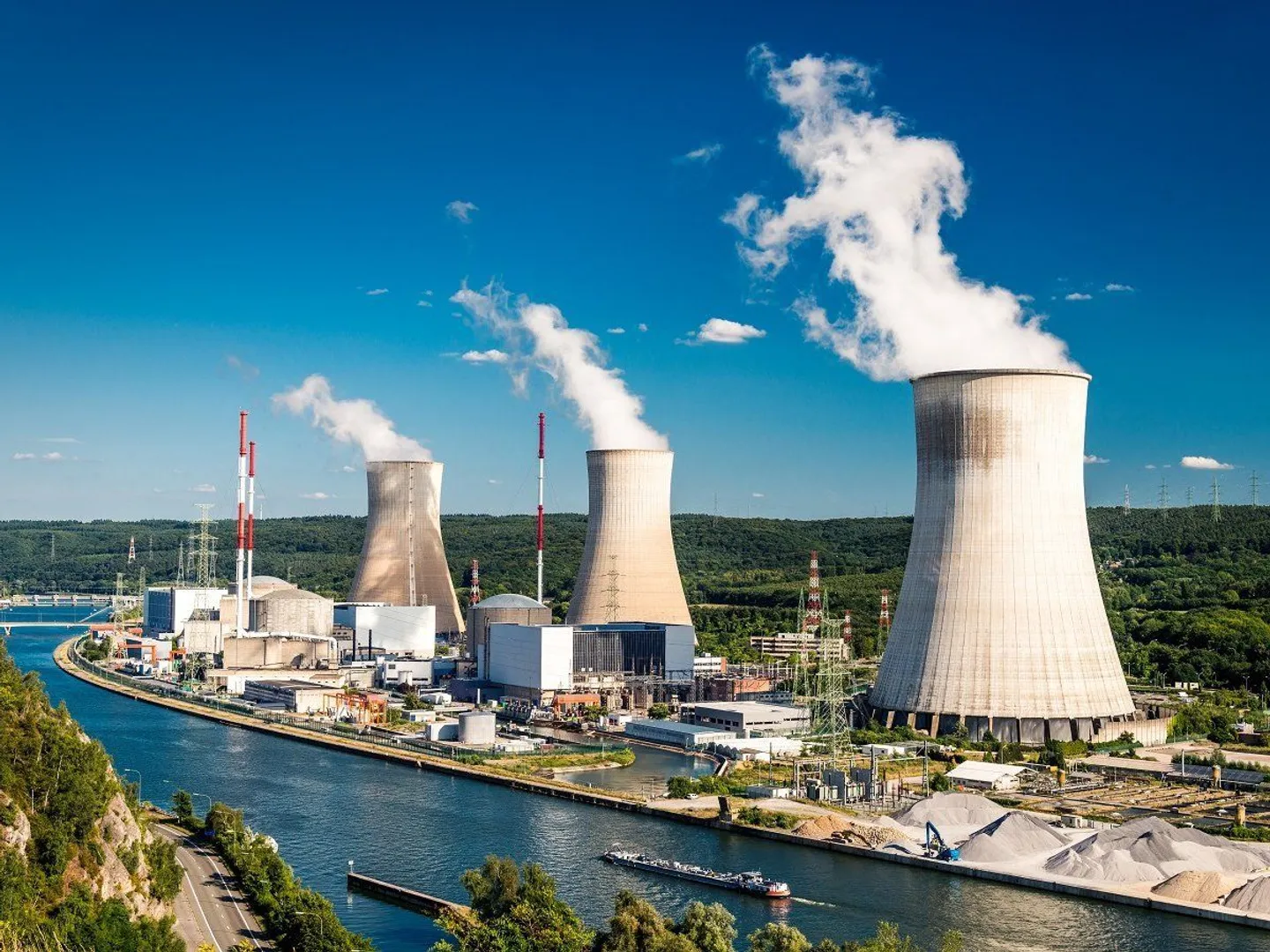 India to build 10 Nuclear Power plants in the next 3 years, signs deal to import 100 tonne of Uranium for reactors in FY23