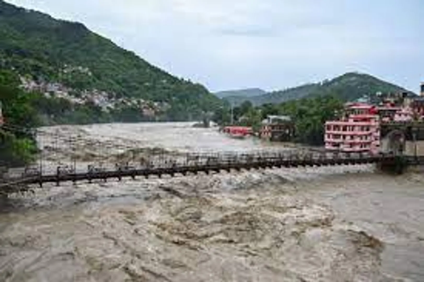 Torrential rains trigger landslides and flooding in Uttarakhand, danger looms as river level rises