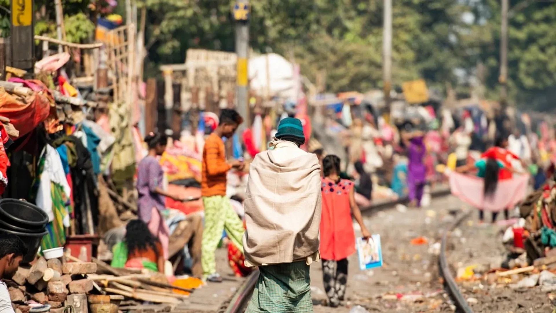 Pandemic and inflation push 68 million more people in Asia into poverty