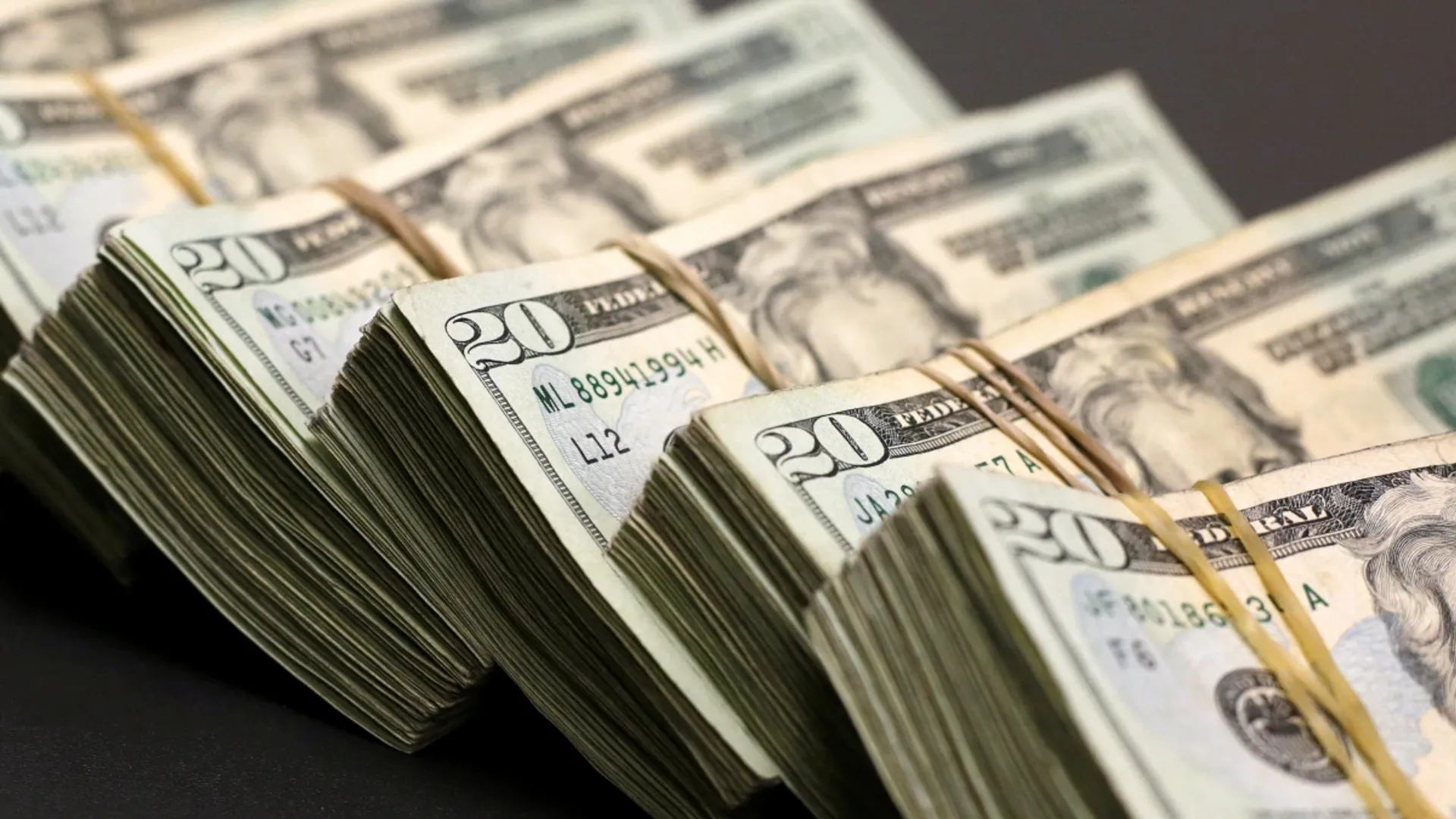 Bengaluru ragpicker finds bundles of US currency worth $3 million, turns out to be fake
