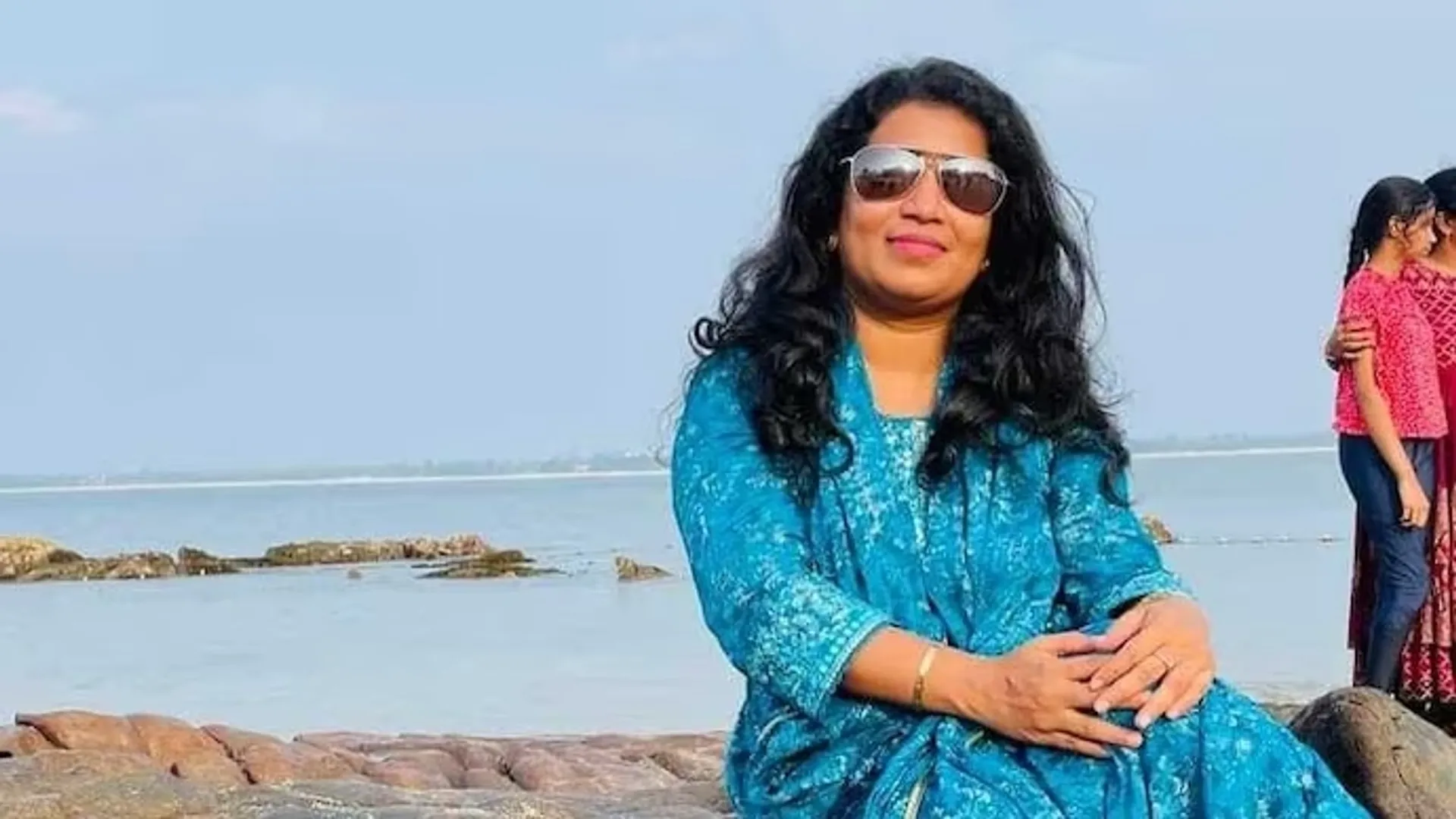 Karnataka official murdered, colleague comments "She raided a few places recently"