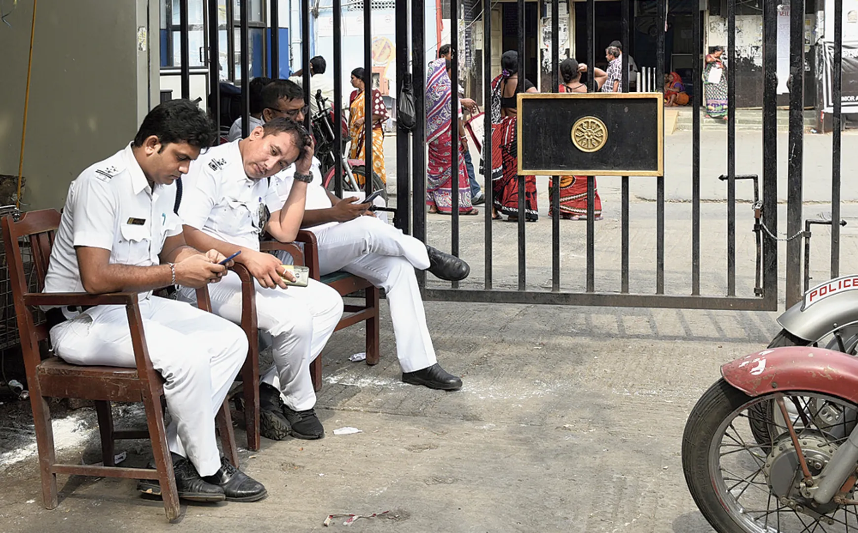 Central govt increases security in hospitals by 25% after Kolkata rape-murder