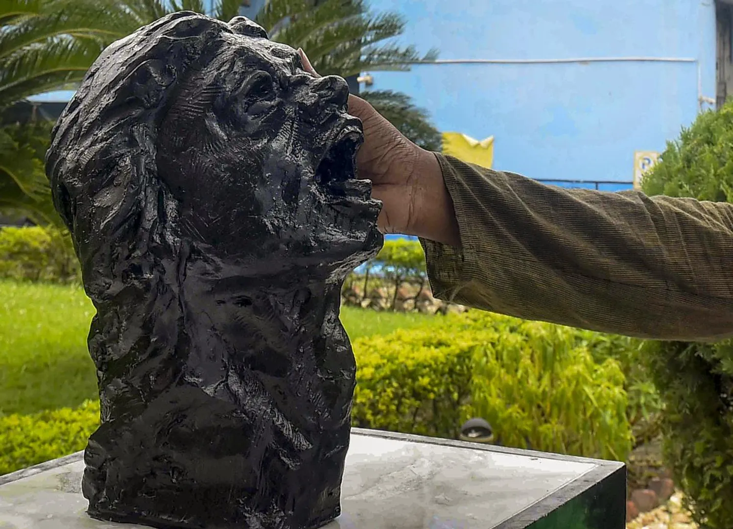 statue of rape victim