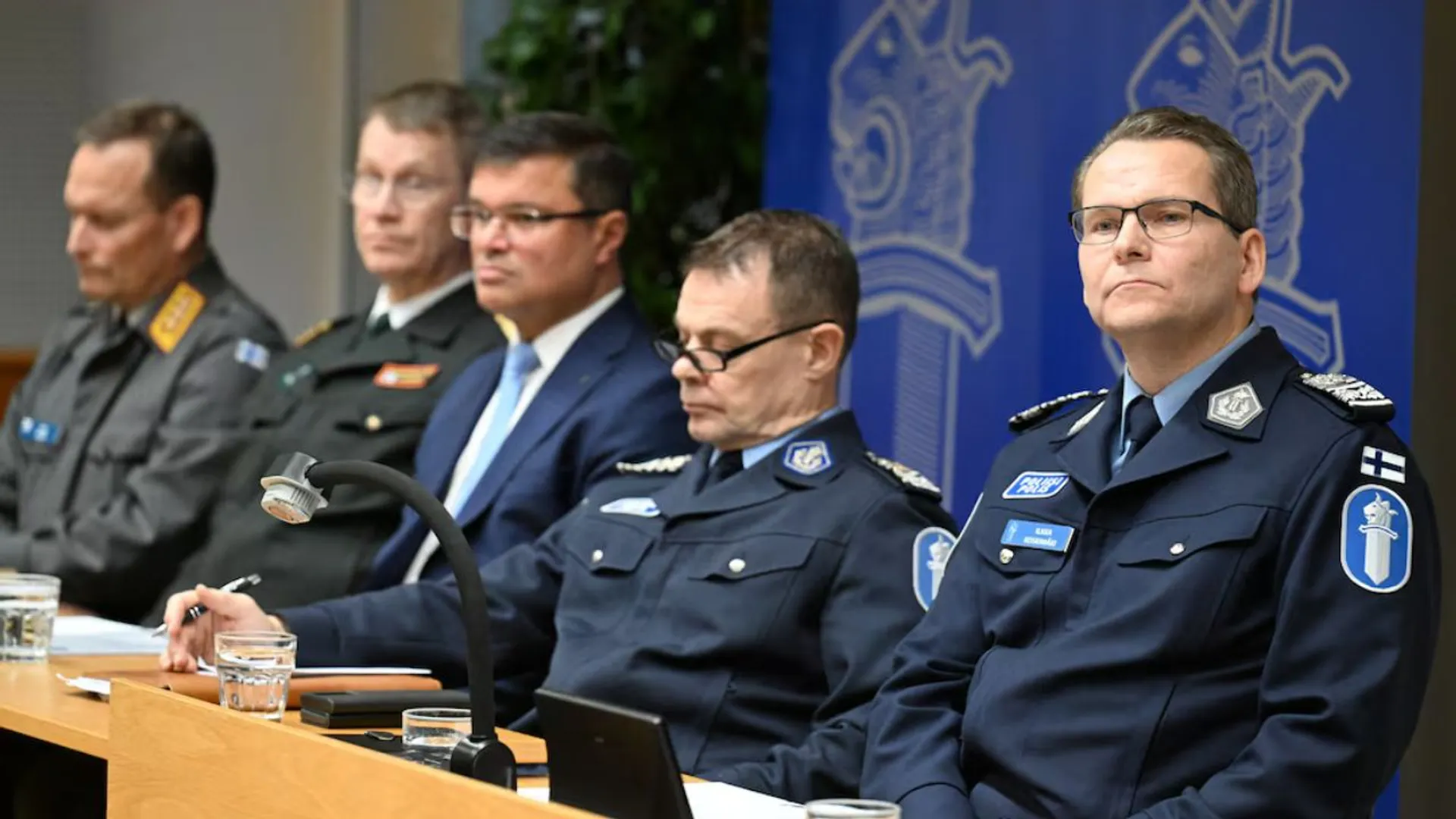 Finland police investigate foreign ship after power cable outage