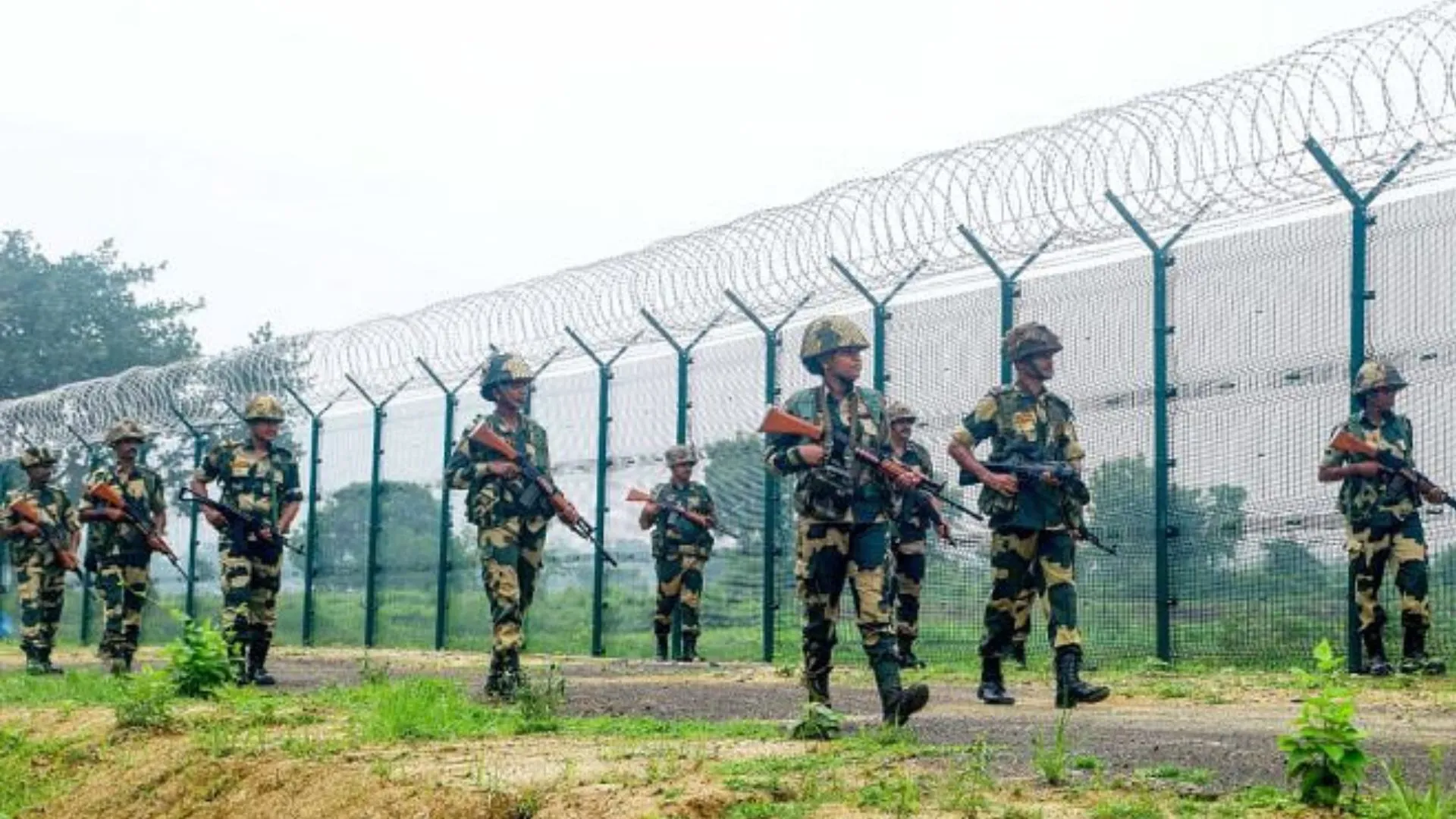 File photo of BSF personnel at the India-Bangladesh border