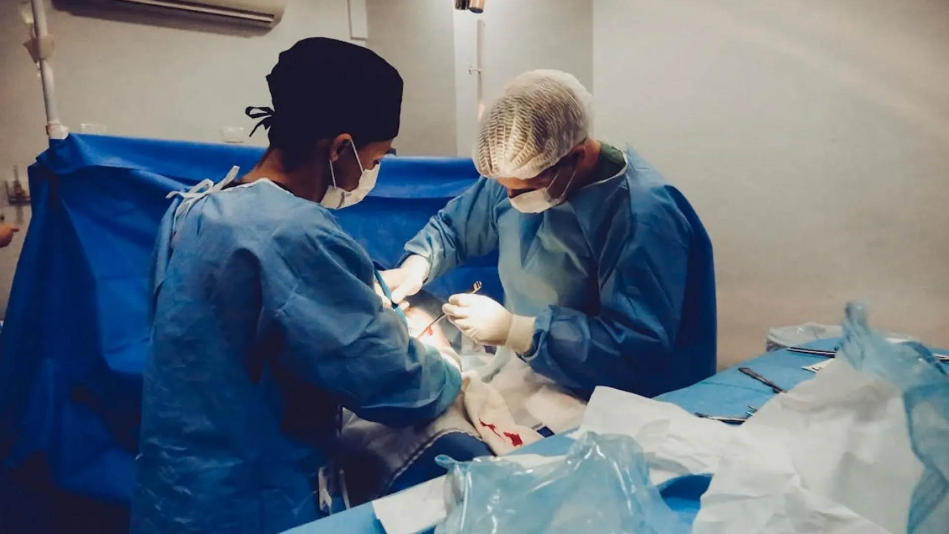 UK’s first keyhole surgery removes Tumour through eye socket