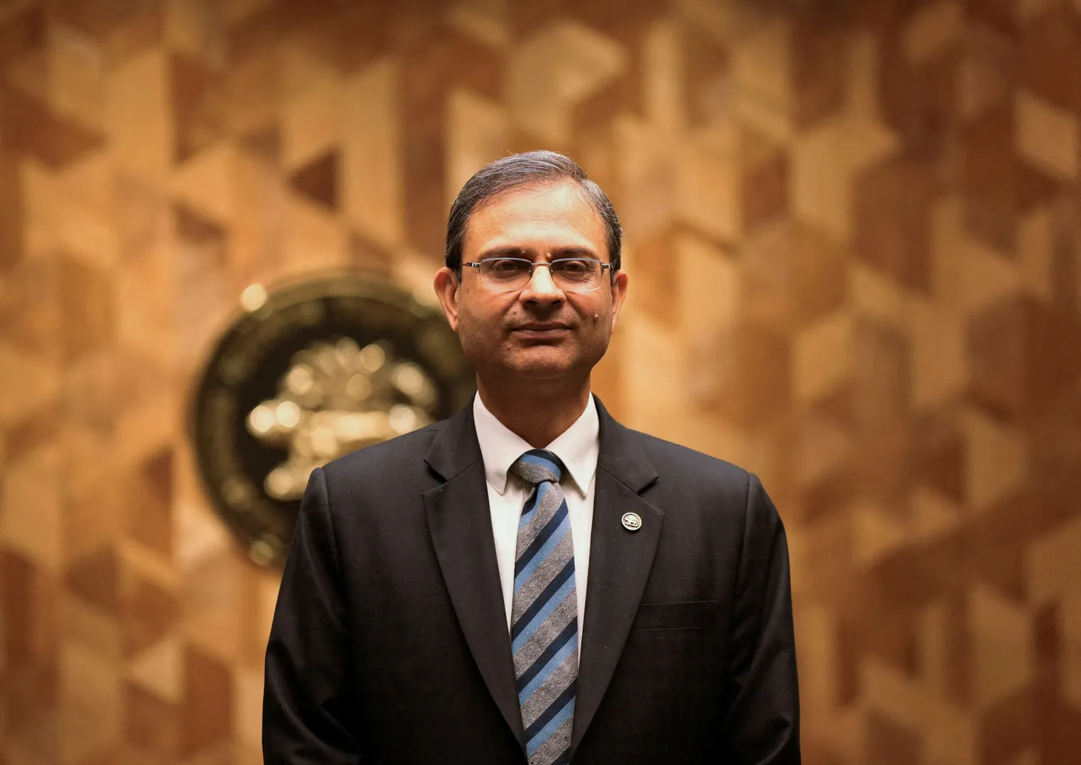 RBI cuts repo rate