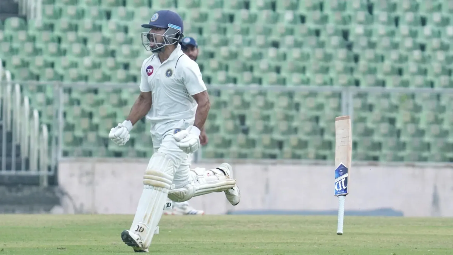 Kerala players celebrate their win