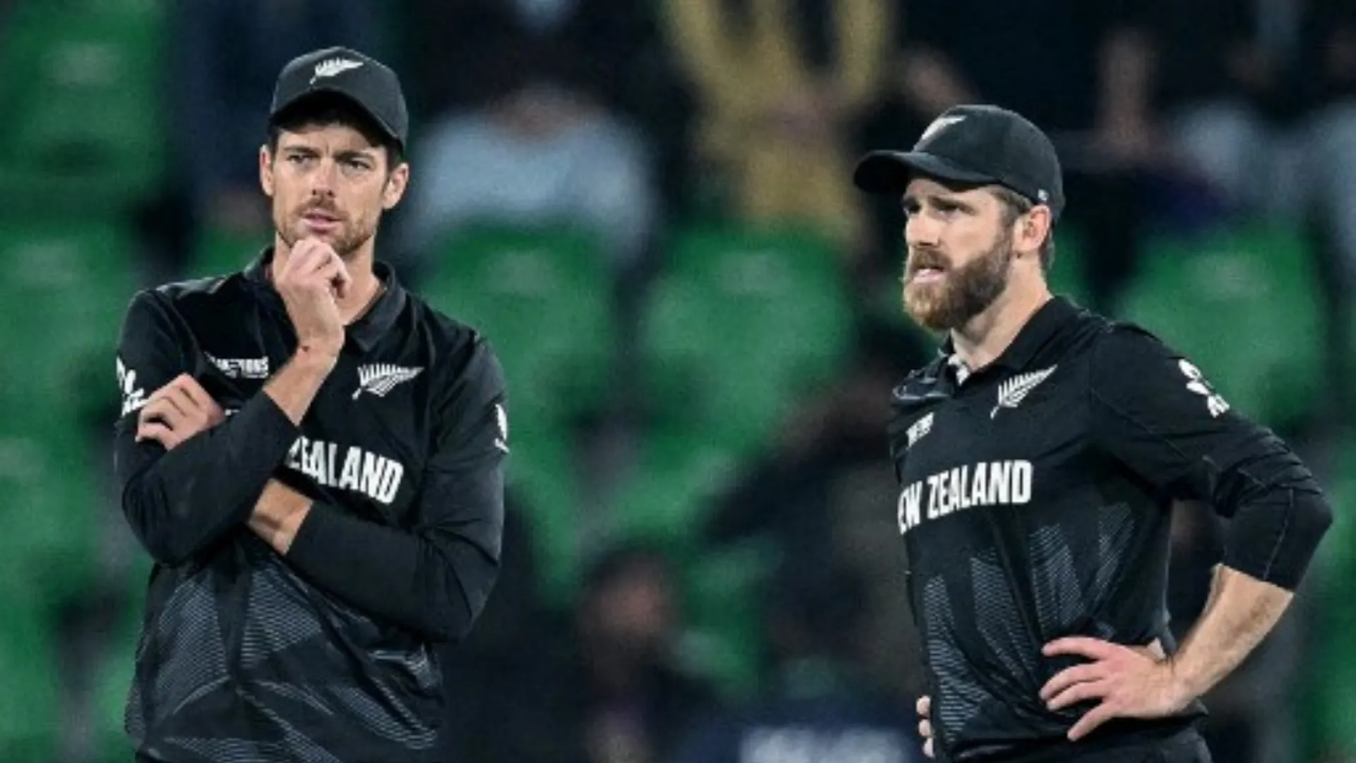 Mitchell Santner (Left) with Kane Williamson