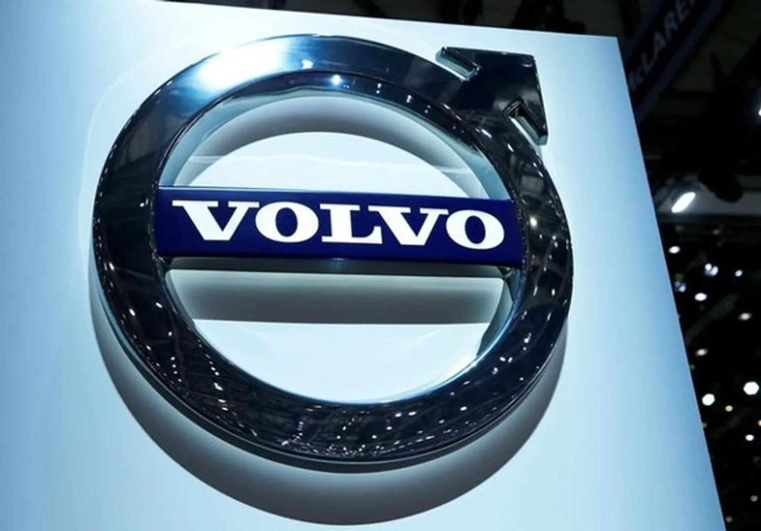 Volvo to go all electric with new models from 2019