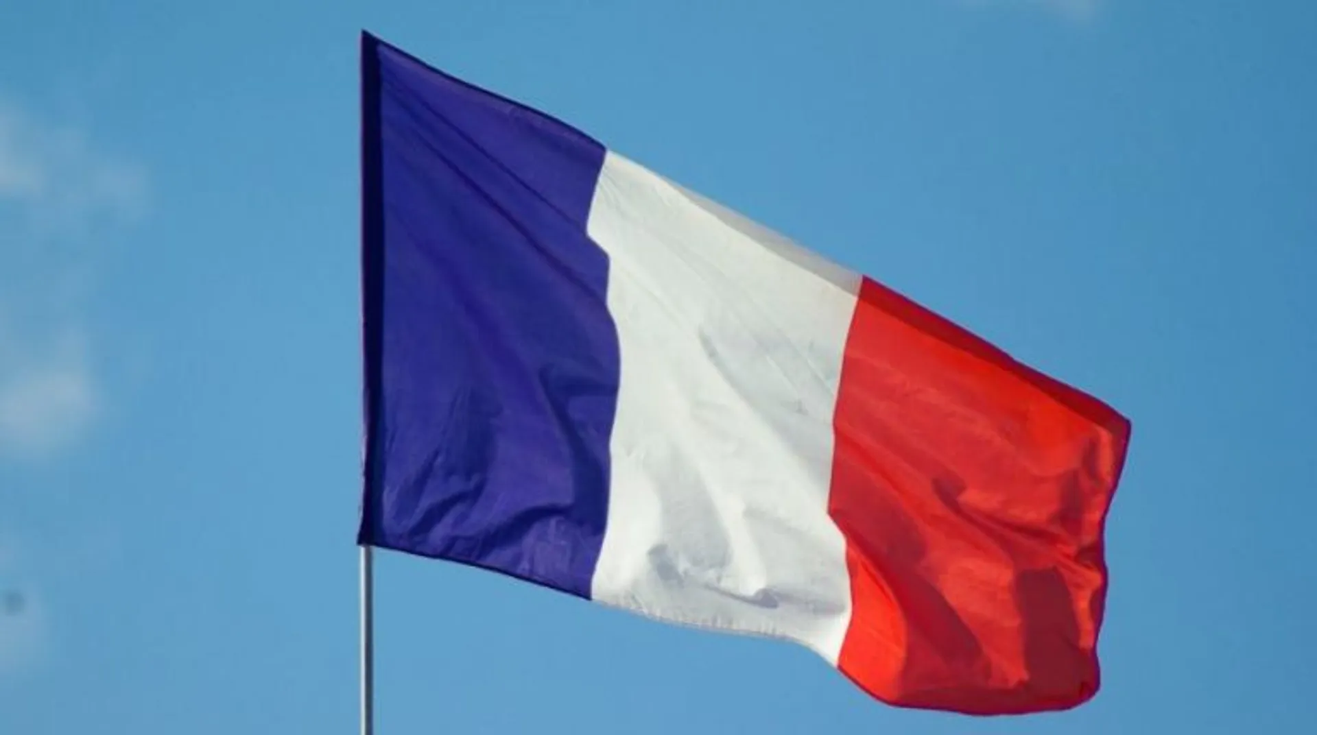 France resumes joint military operations with Mali
