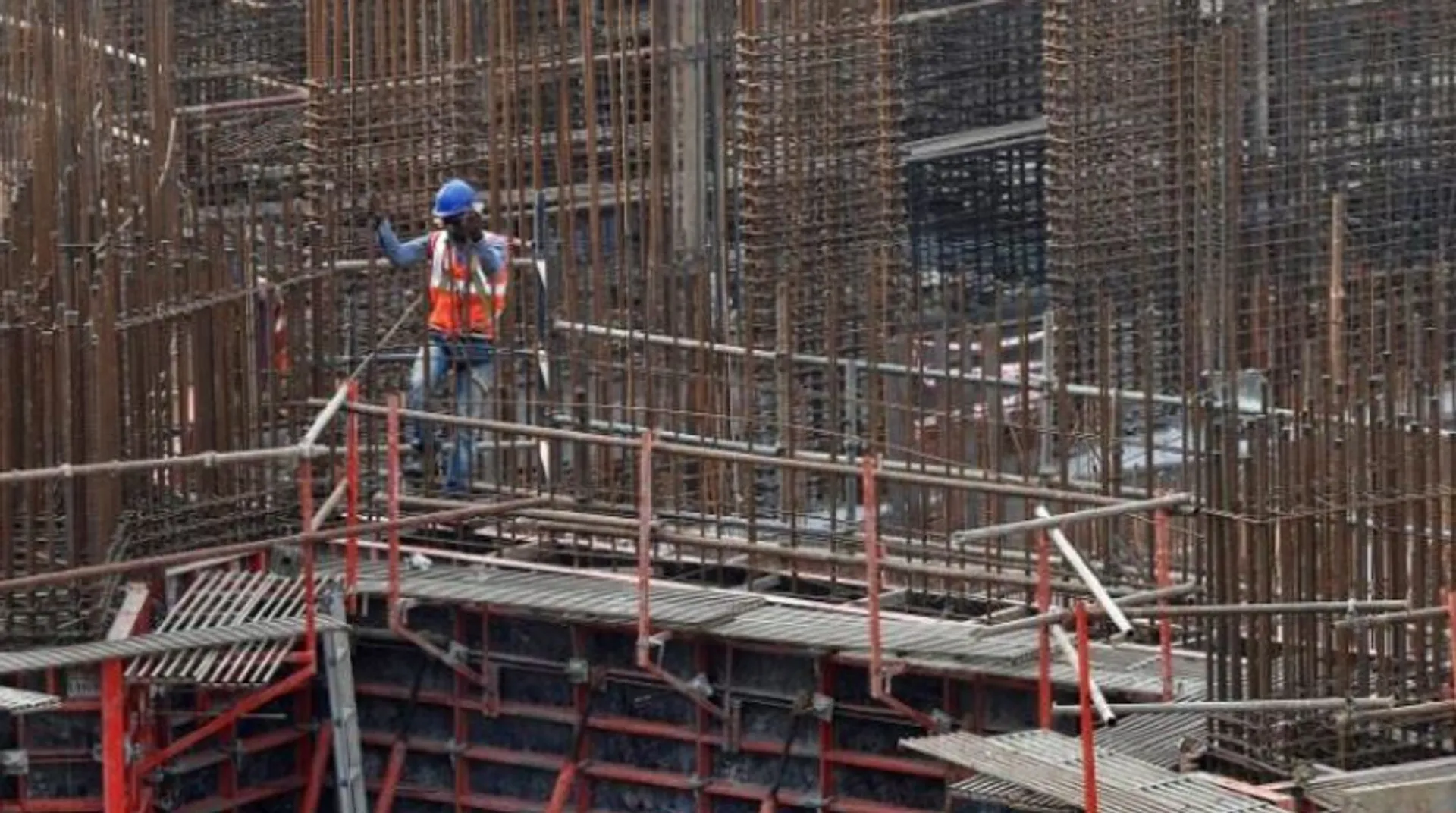 India's February infrastructure output grows 2.1 per centÂ 