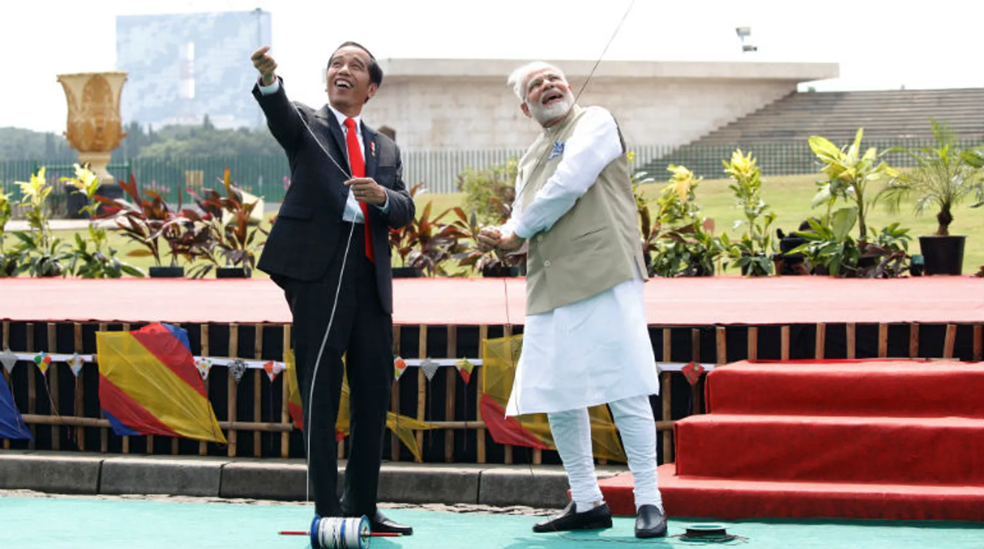 PM Modi, Indonesian president Joko Widodo fly kites in Jakarta