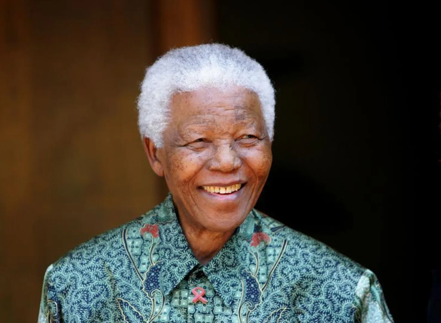 South African cabinet minister demands to halt auction of Nelson Mandela's prison cell key