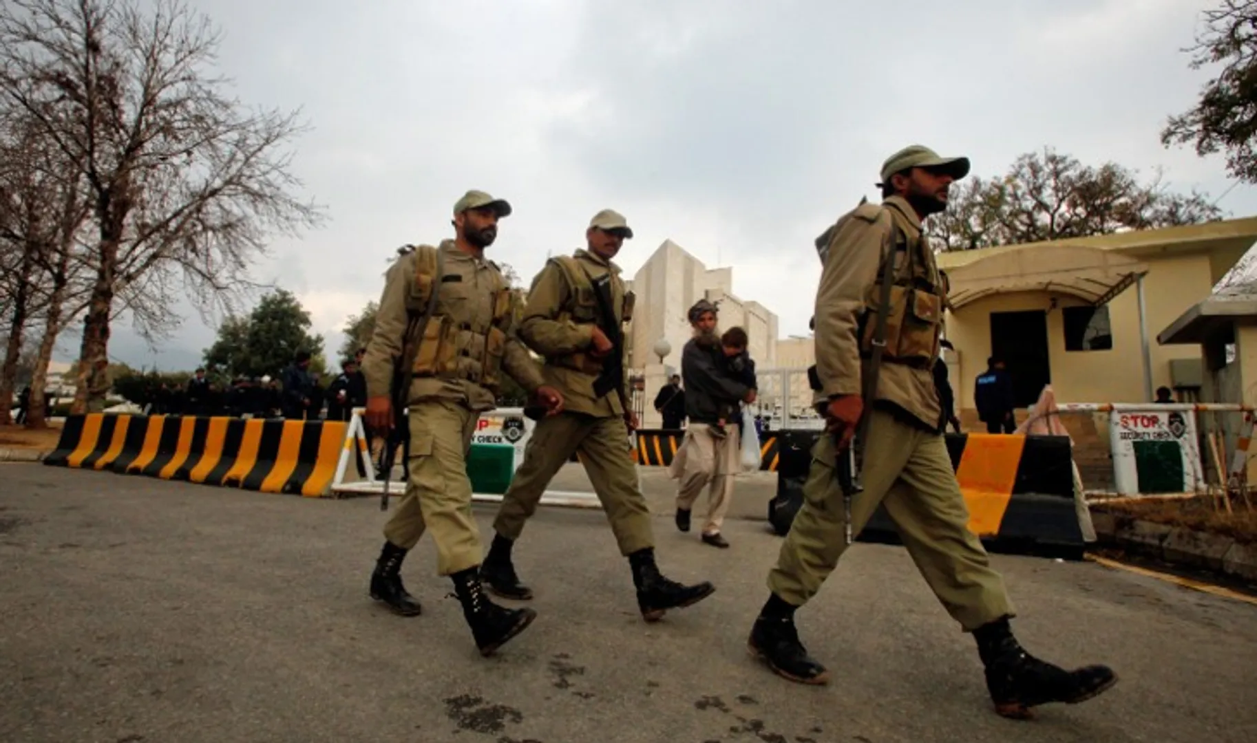 Three Pakistani soldiers killed in shootout near Afghan border