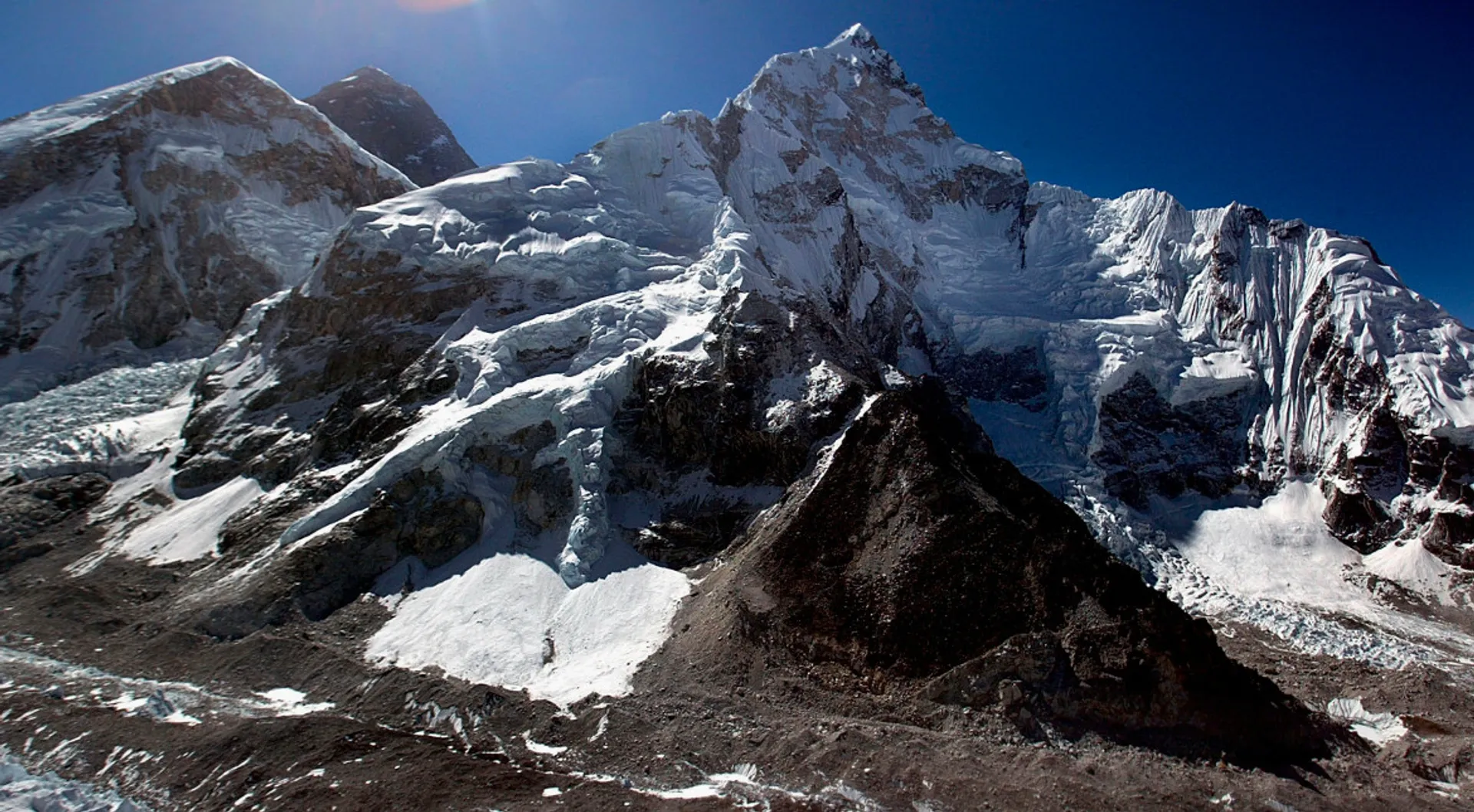 Indian police couple faked Everest climb photos, says Nepal