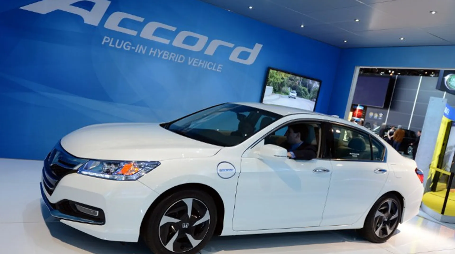 Honda Accord hybrid launched in India at INR 37 lakh