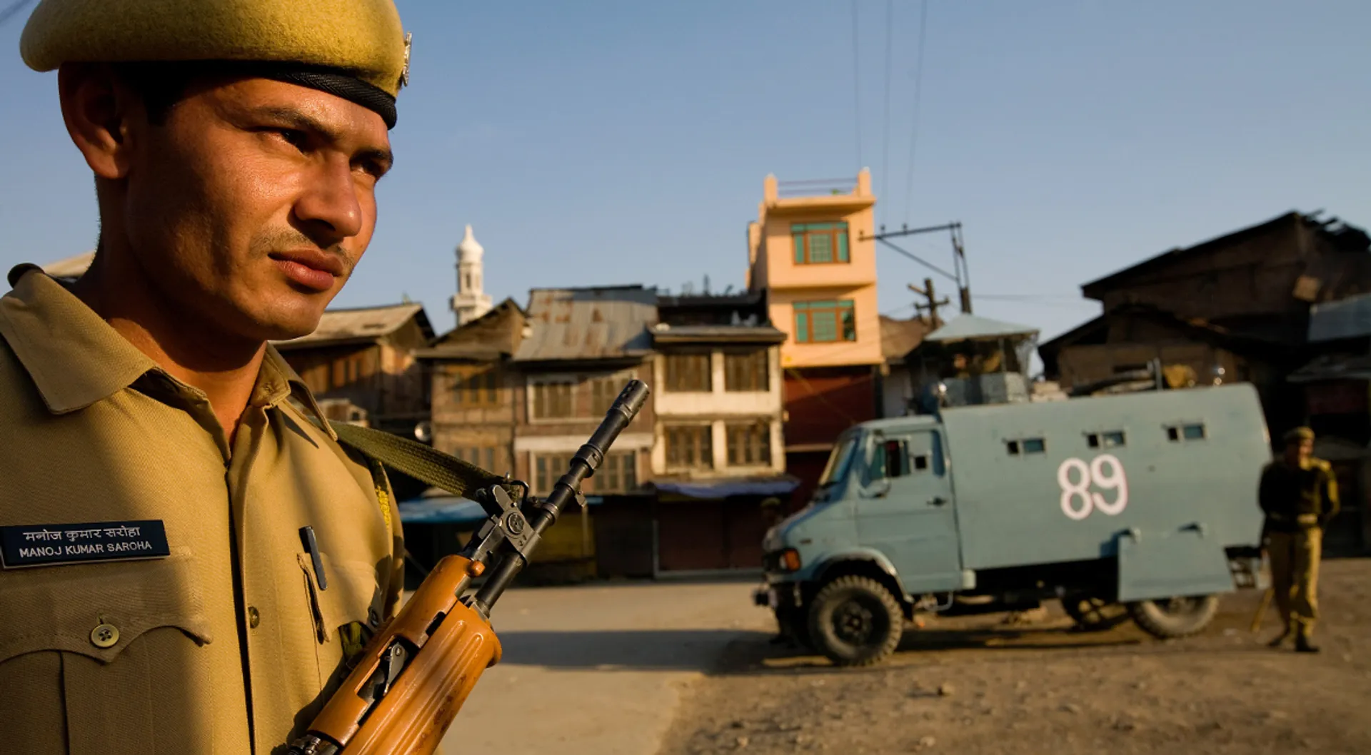 Indian security kill unidentified militant in Kashmir