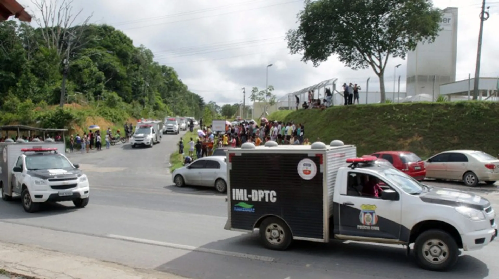 Brazil: At least 33 inmates killed in prison uprising