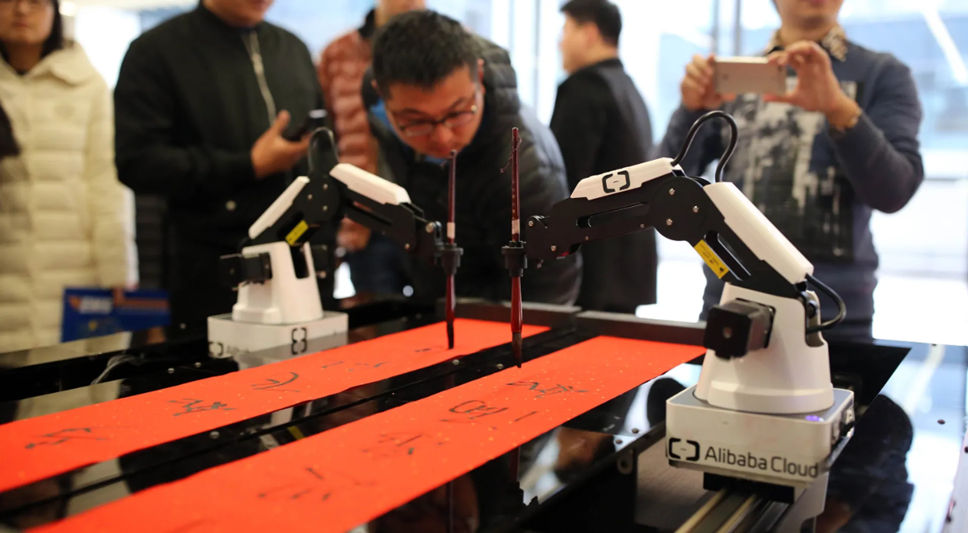 Robot journalist writes 300 character article in seconds