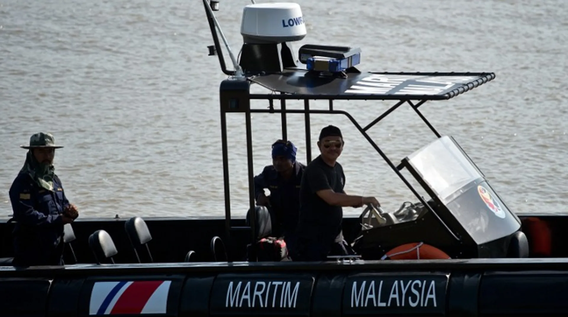 Malaysia shipwreck: 3 dead, 22 rescued, say officials