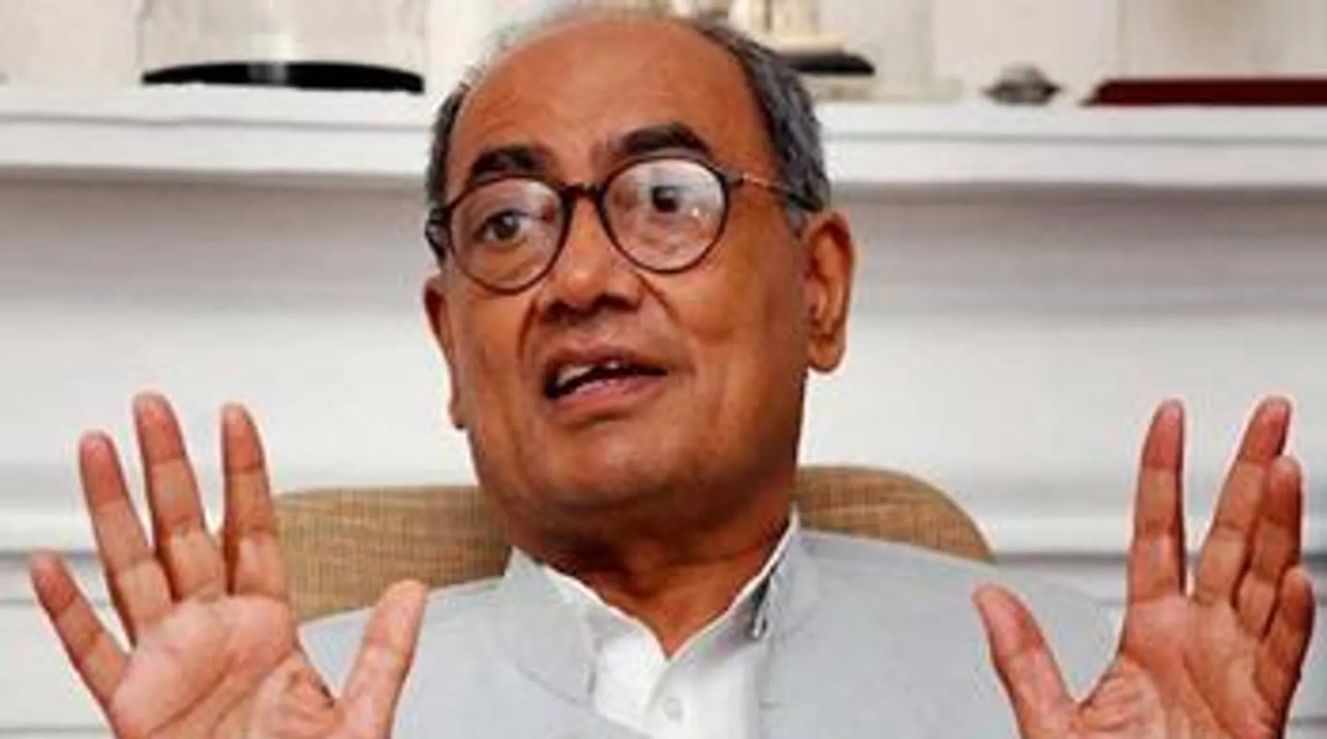 Digvijaya Singh trains guns at Scindia and Pilot, says youngsters don't have patience
