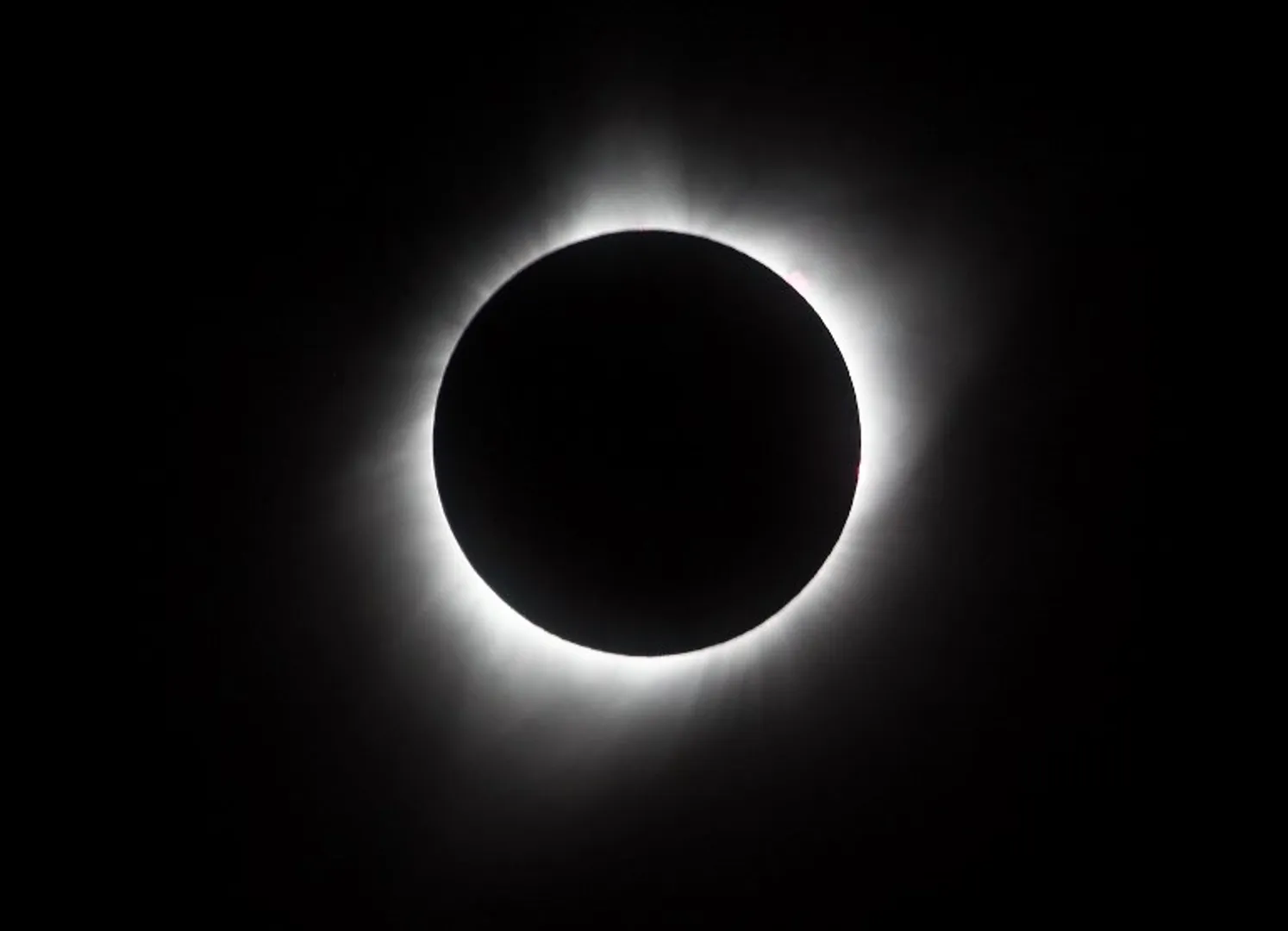 Sky is busy: This weekend is full of celestial events