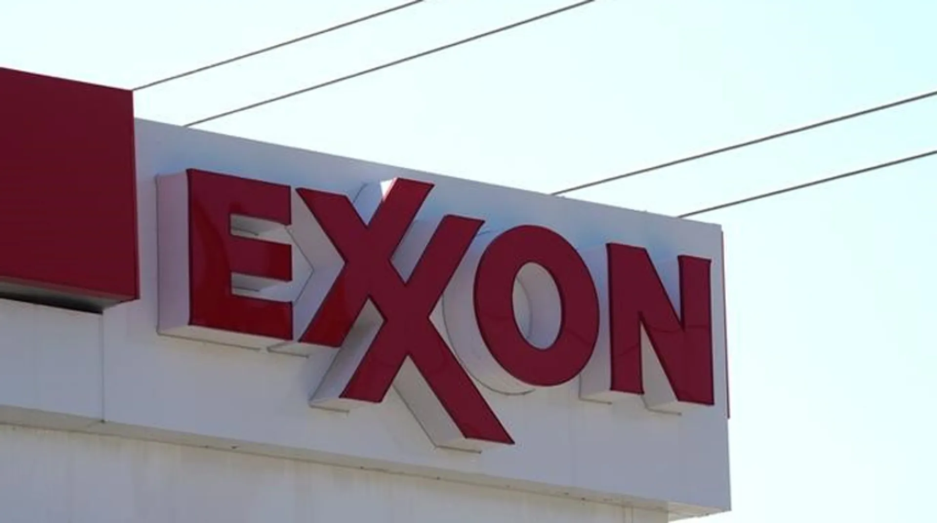 Exxon director joins Elliott group in pursuit of Citgo Petroleum acquisition