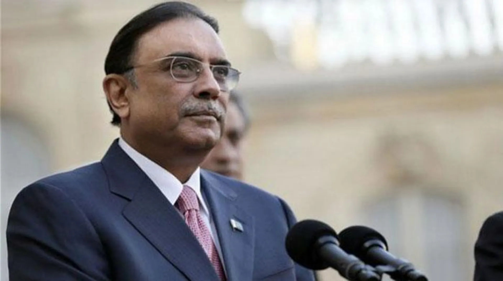 Pakistan: Former President Asif Ali Zardari's bail application admitted in high court
