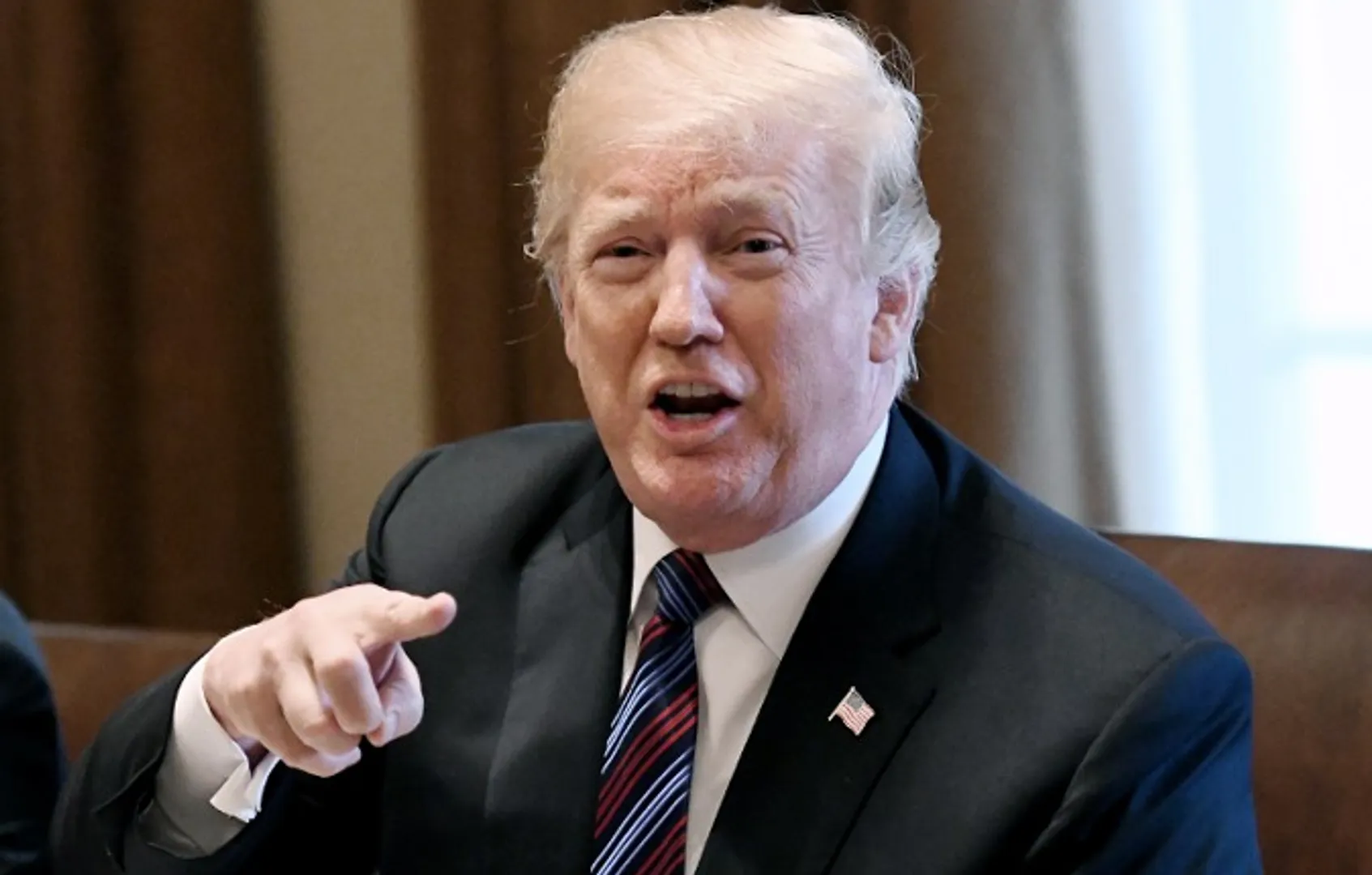 I hope it works out peacefully, nobody gets hurt, nobody gets killed: Trump on Hong Kong protests
