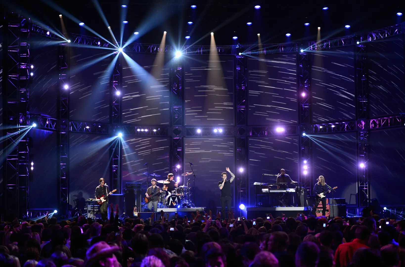 Maroon 5 cancels shows in North Carolina in protest against transgender bathroom law