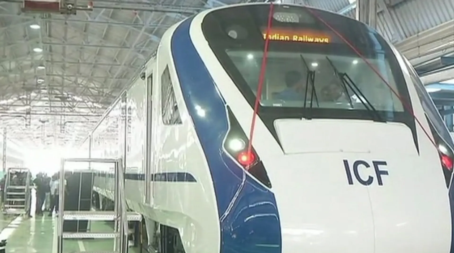 'Train 18', Indiaâs first engineless train worth Rs 100 crore, unveiled