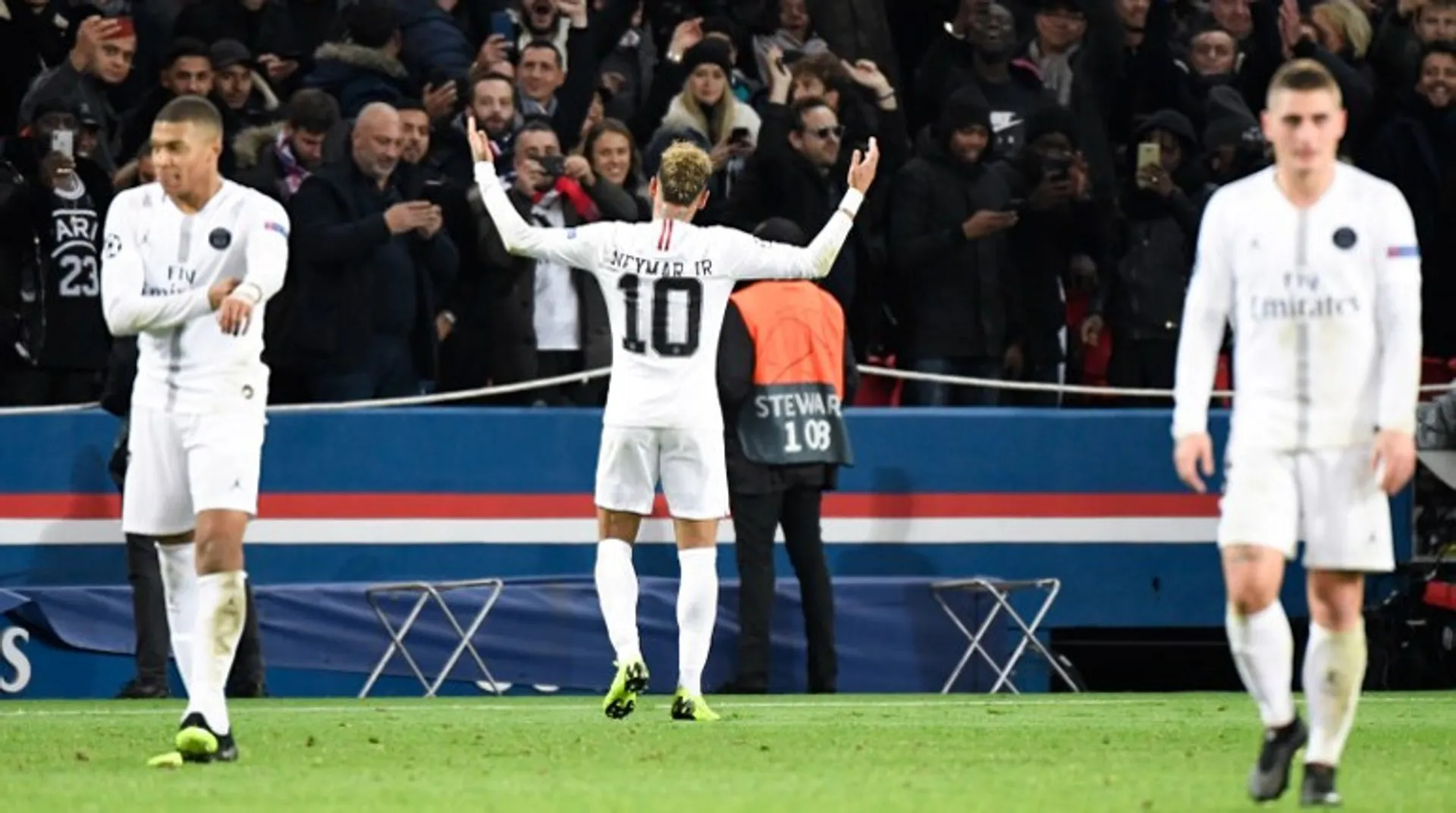 Liverpool on the ropes as PSG close in on Champions League knockouts