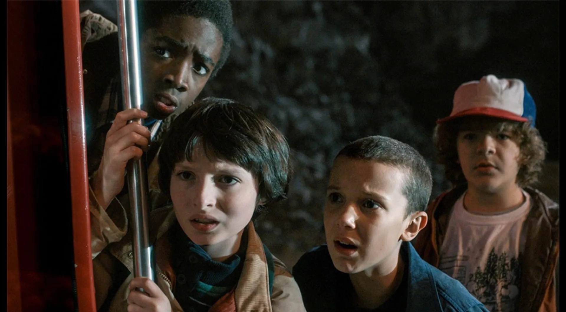 Top 5 Hollywood news today: âStranger Things' cast revealed, 'Gossip Girl' trailer