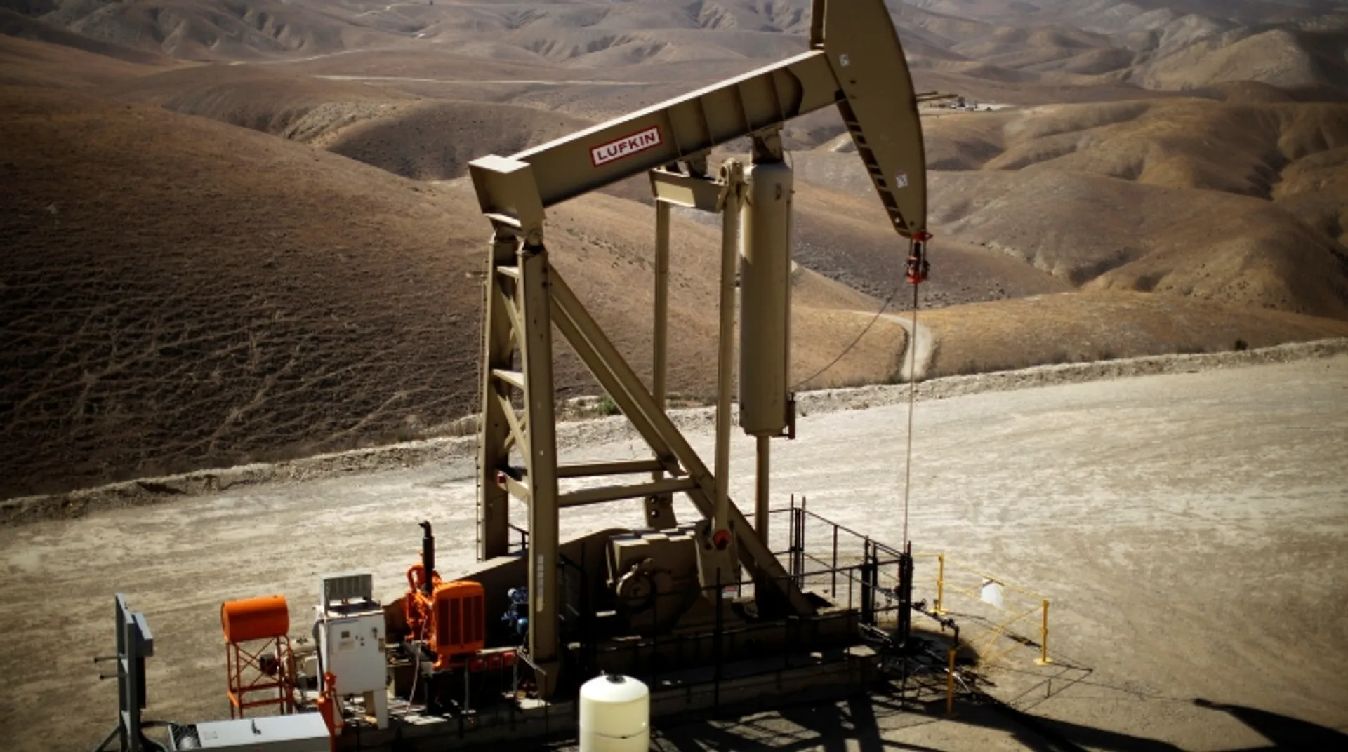 With Iran squeezed out, US oil takes on new rivals in Europe