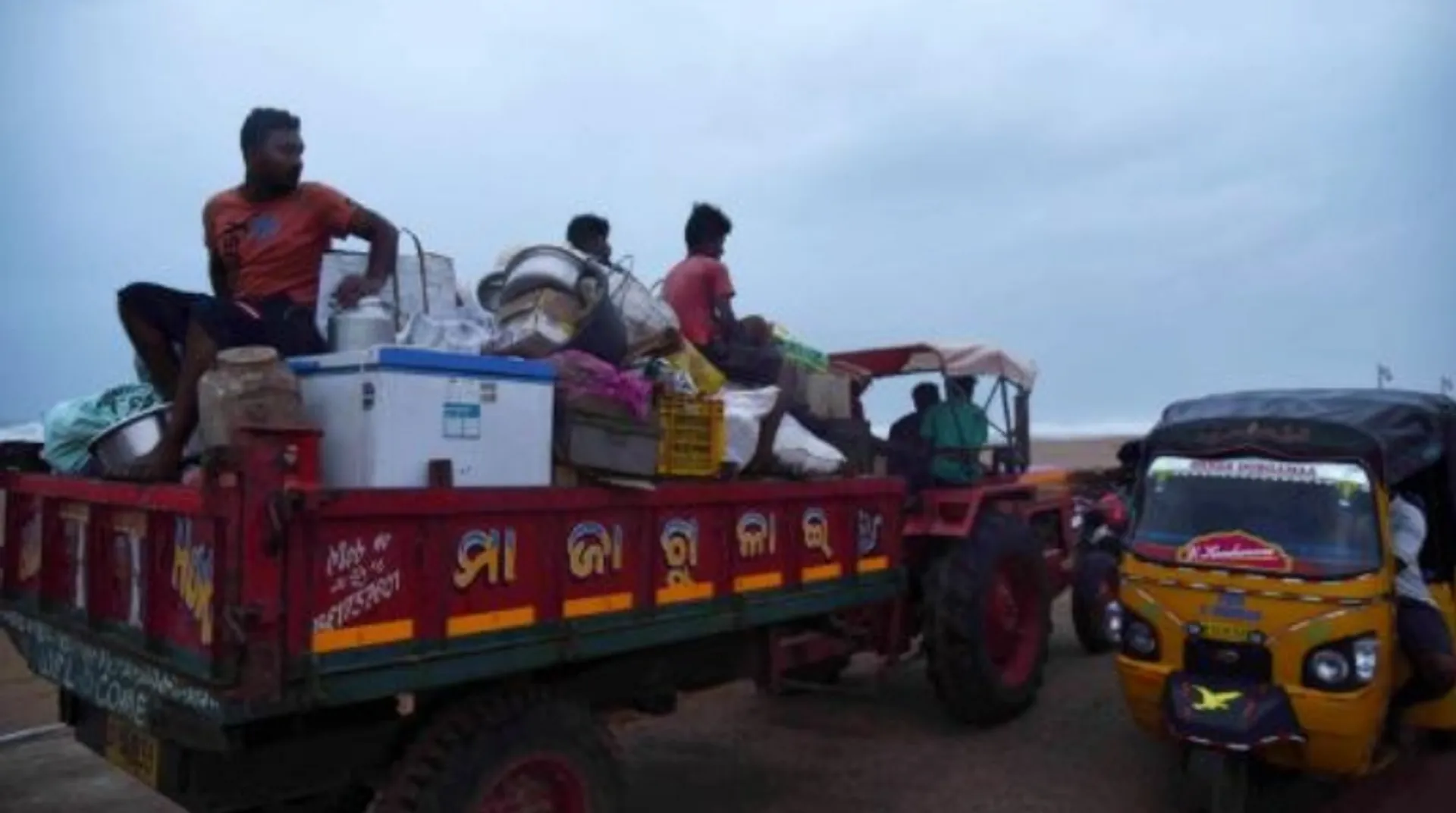 Month after cyclone Fani in Odisha, 1.64 lakh families still in darkness