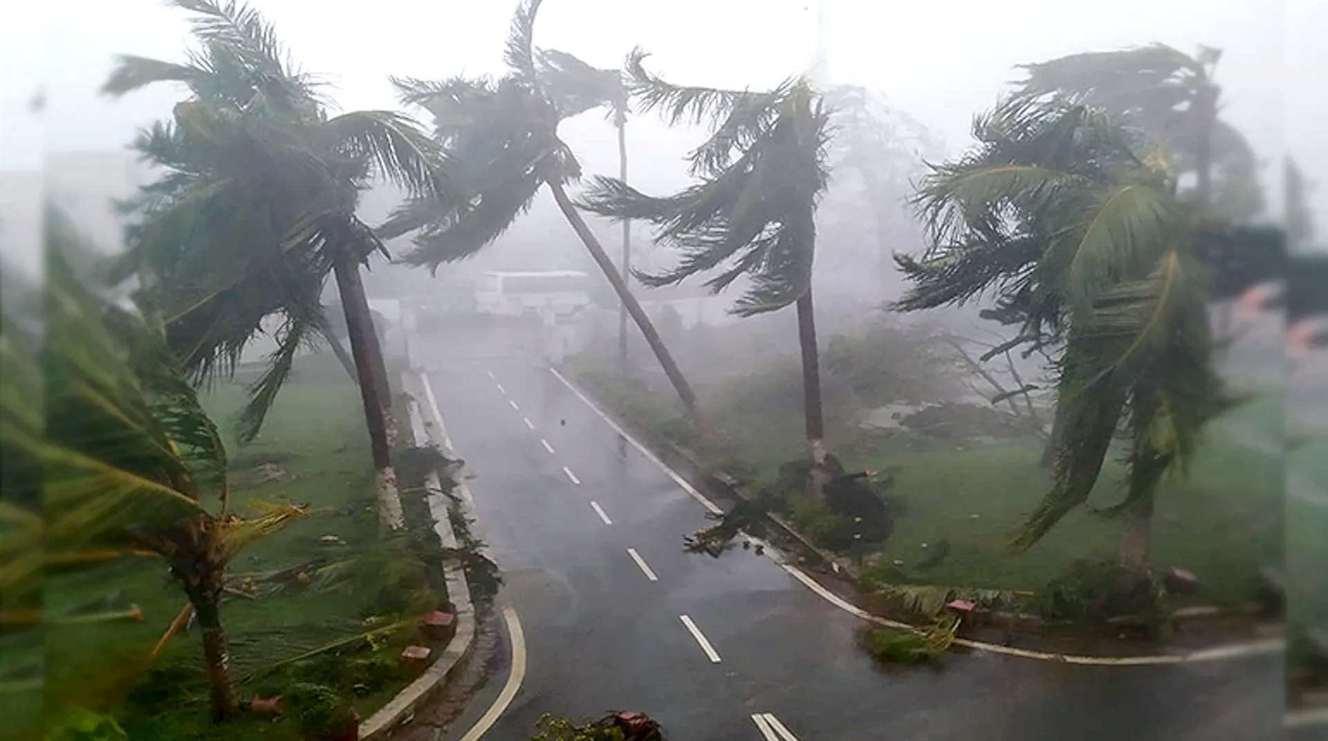 Cyclone Fani hits Puri with wind speeds of 240-245 kmph; 2 dead in Odisha