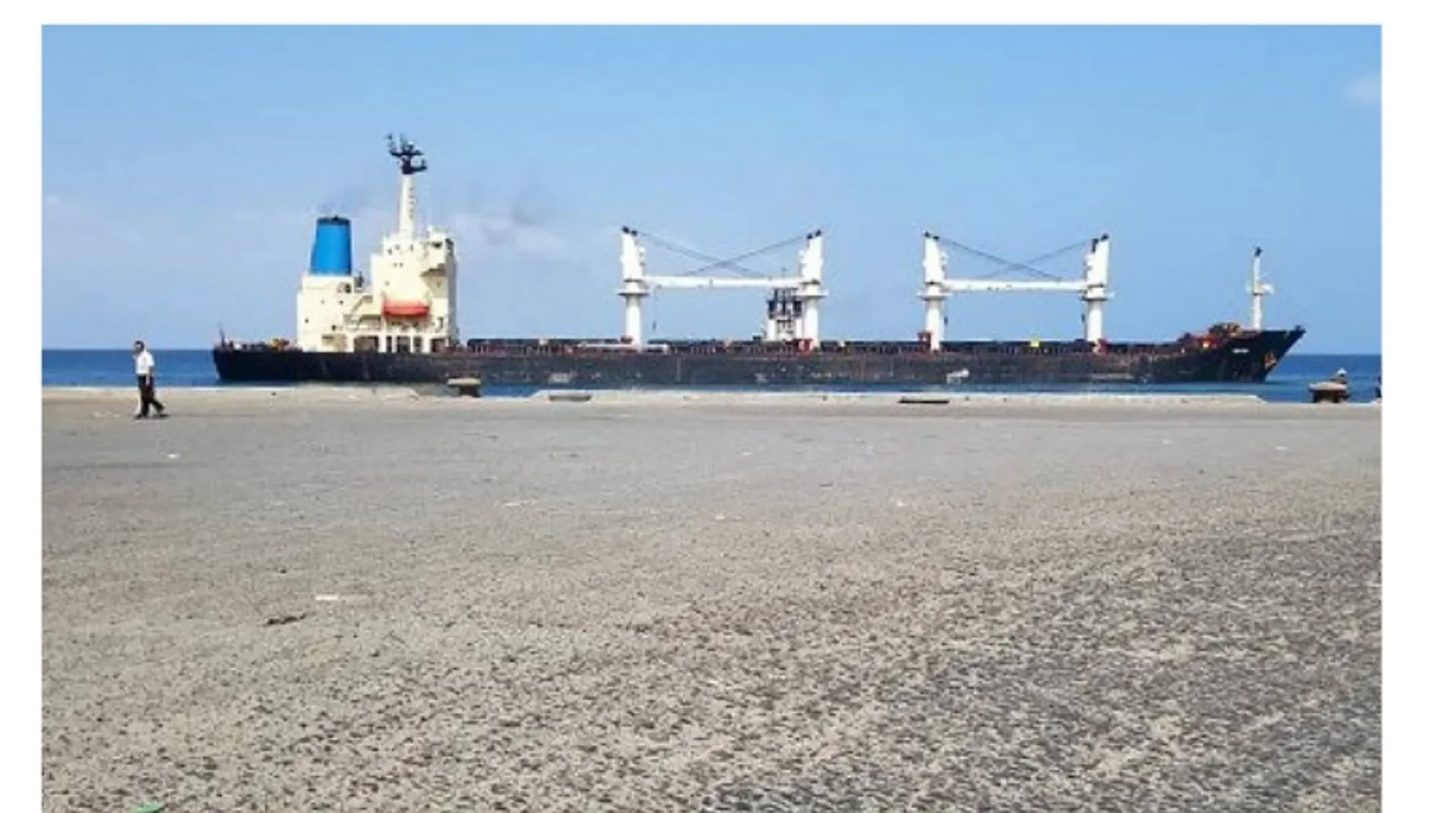 Yemen government accuses rebels of 'ploy' over ports pullout