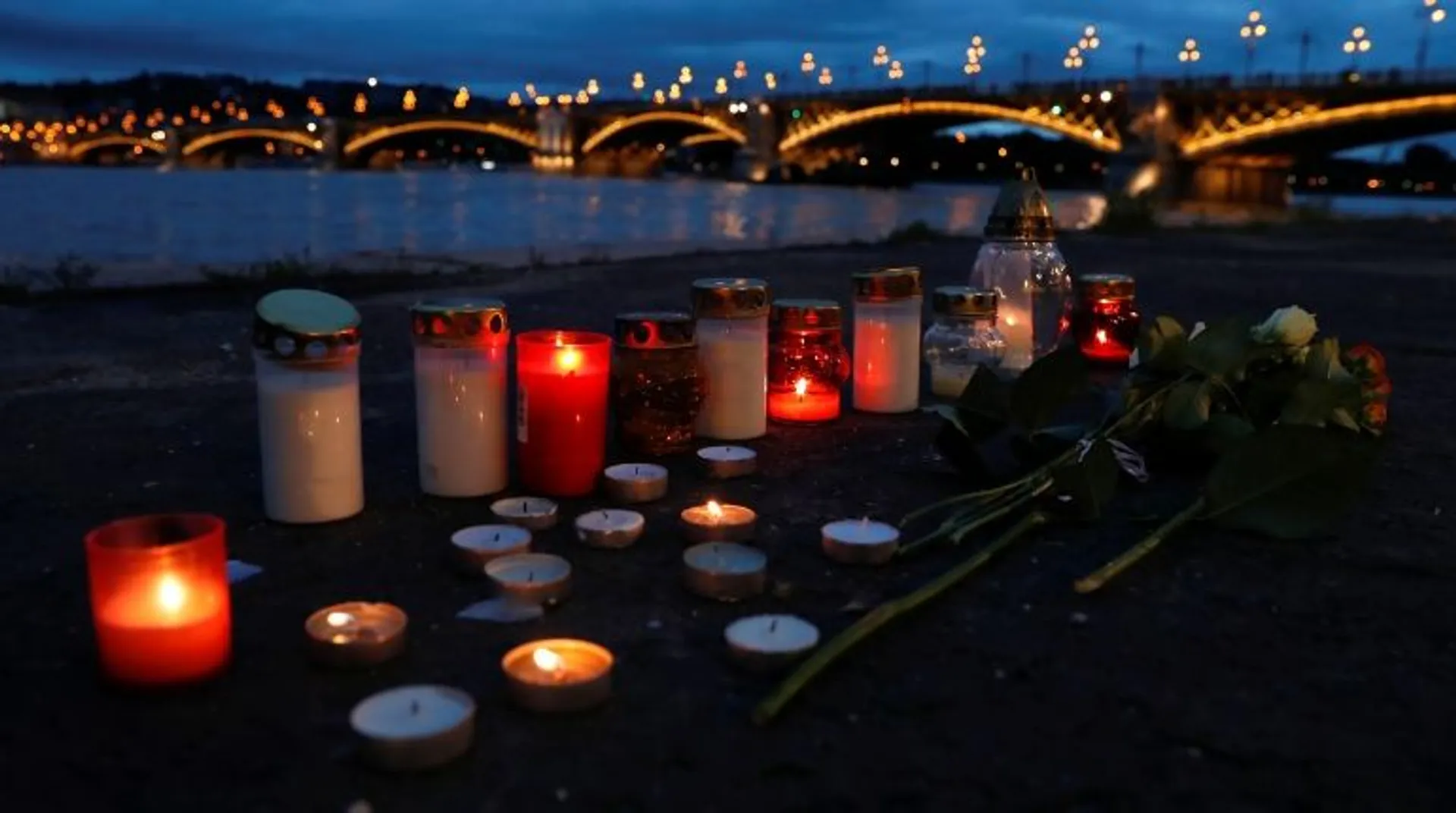 Desperate search after Budapest boat tragedy enters third day