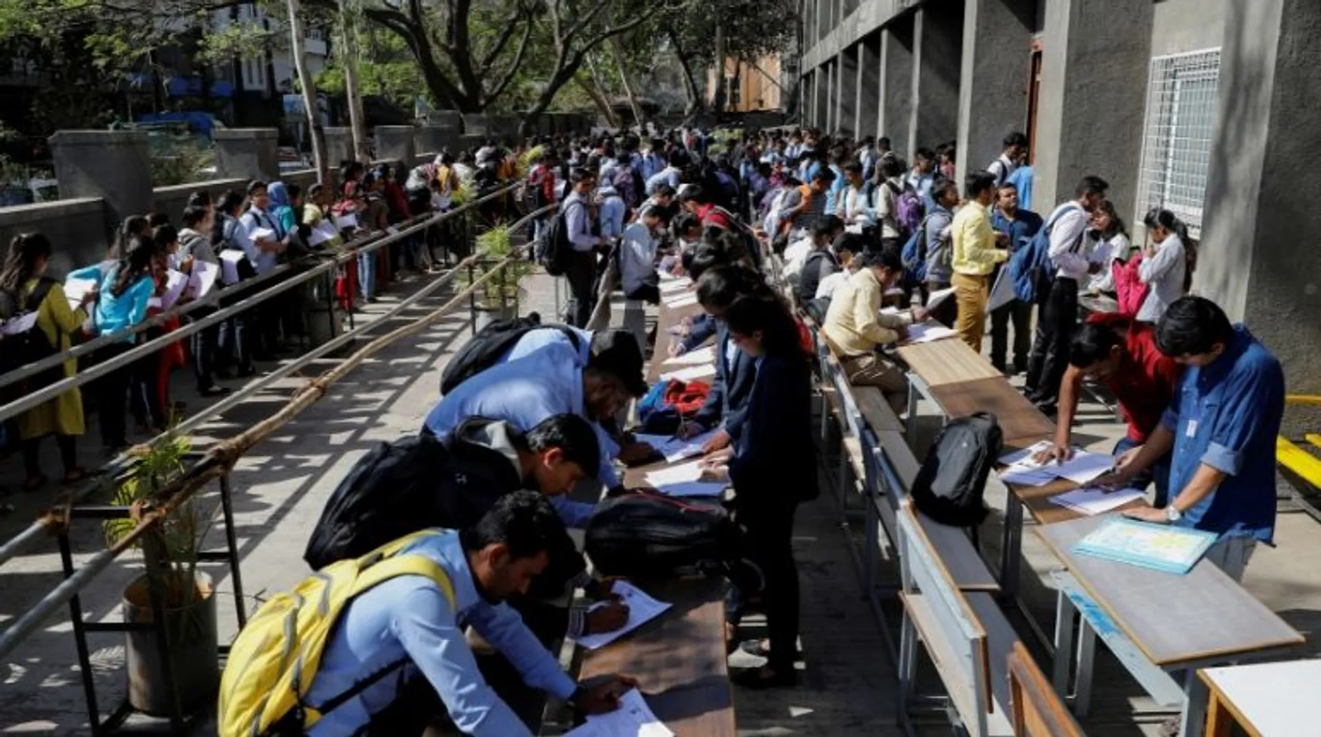 What is Atmanirbhar Bharat Rozgar Yojana and who can avail it?